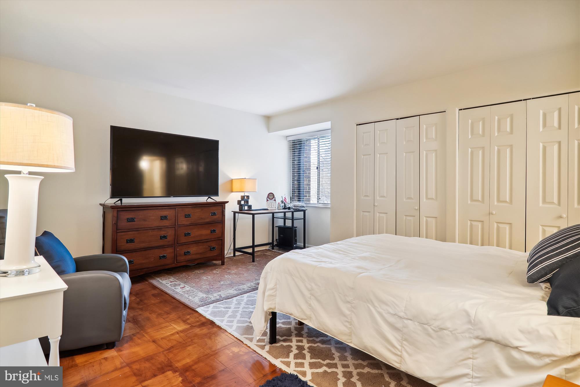 AMERICANA FINMARK - Residential