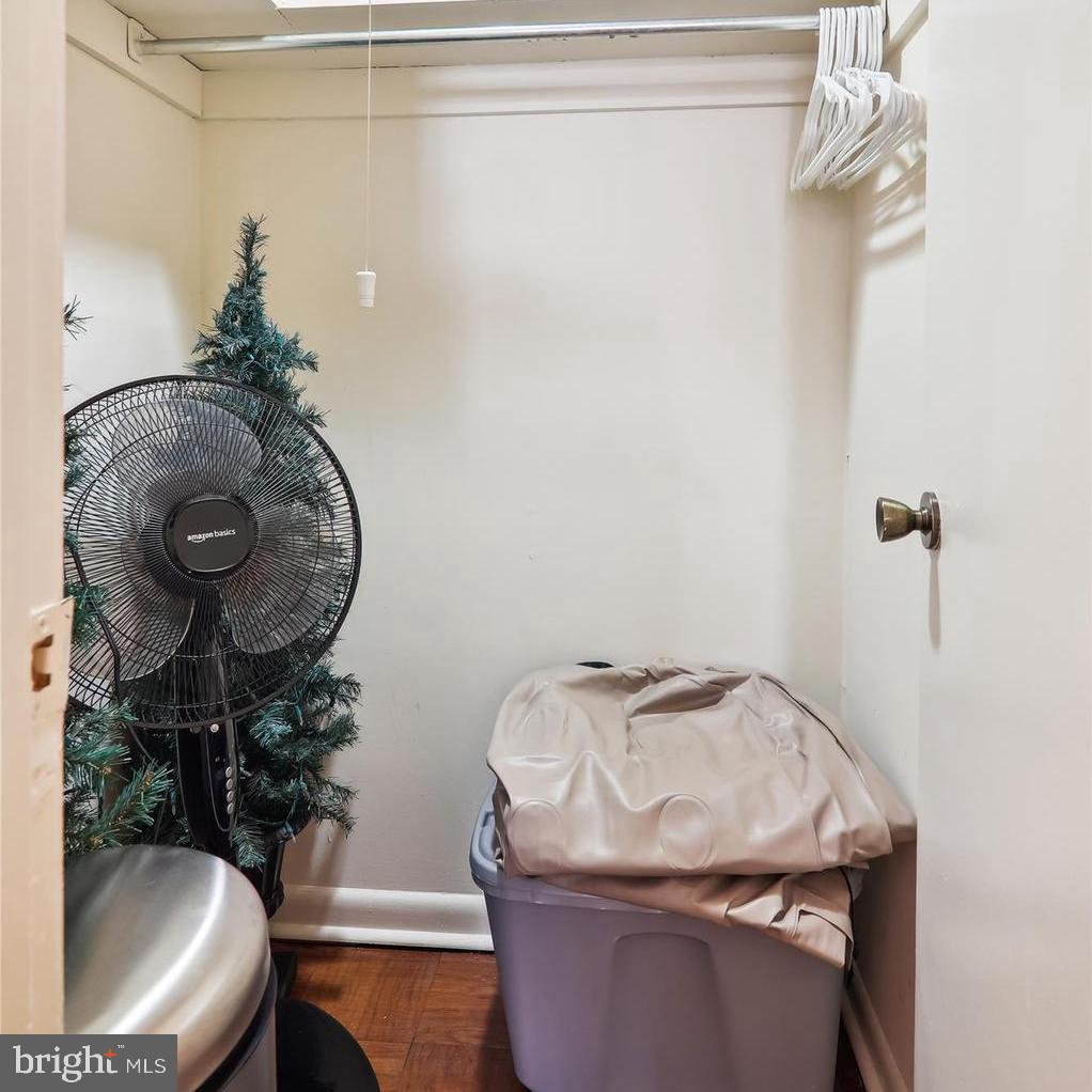 AMERICANA FINMARK - Residential