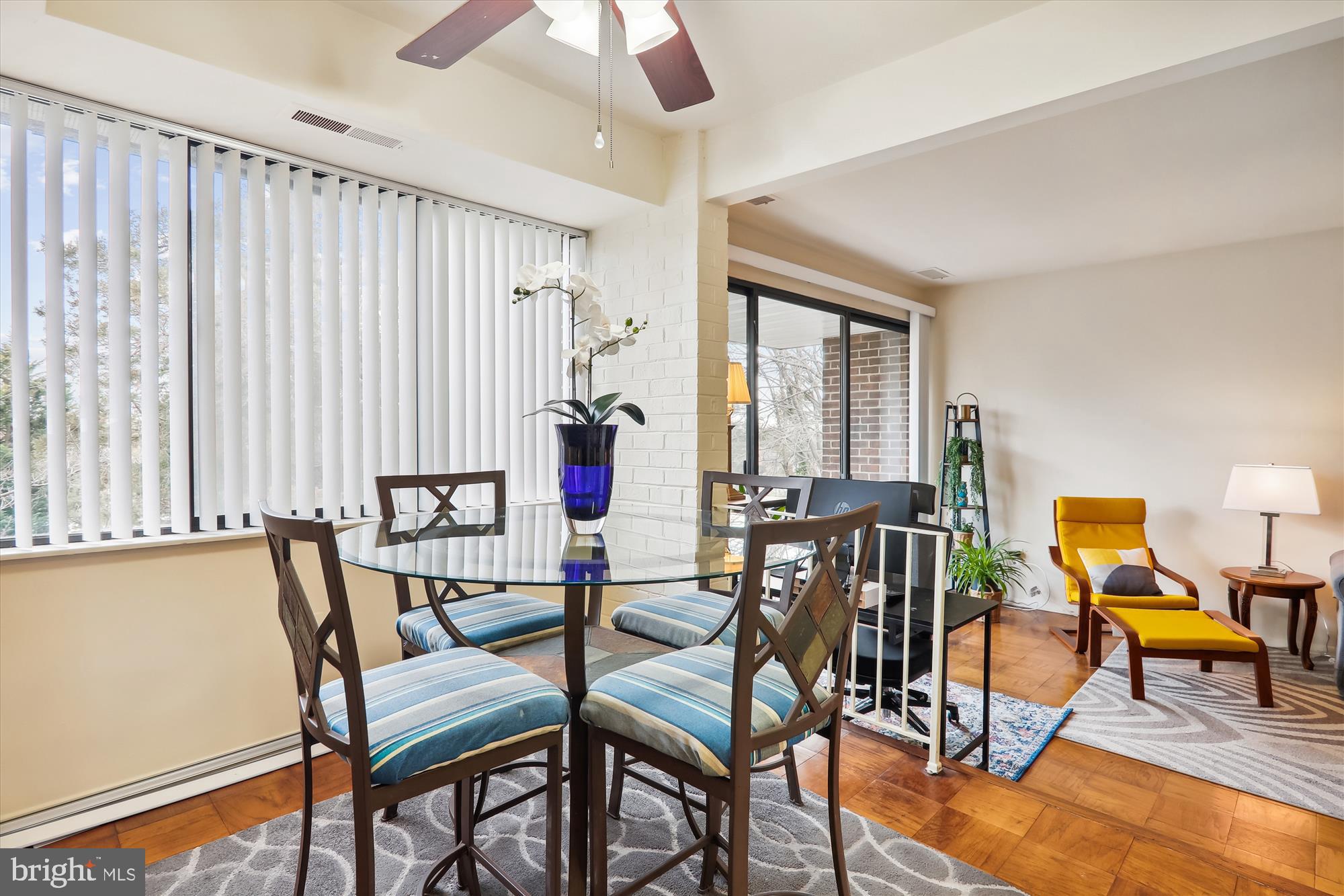 AMERICANA FINMARK - Residential