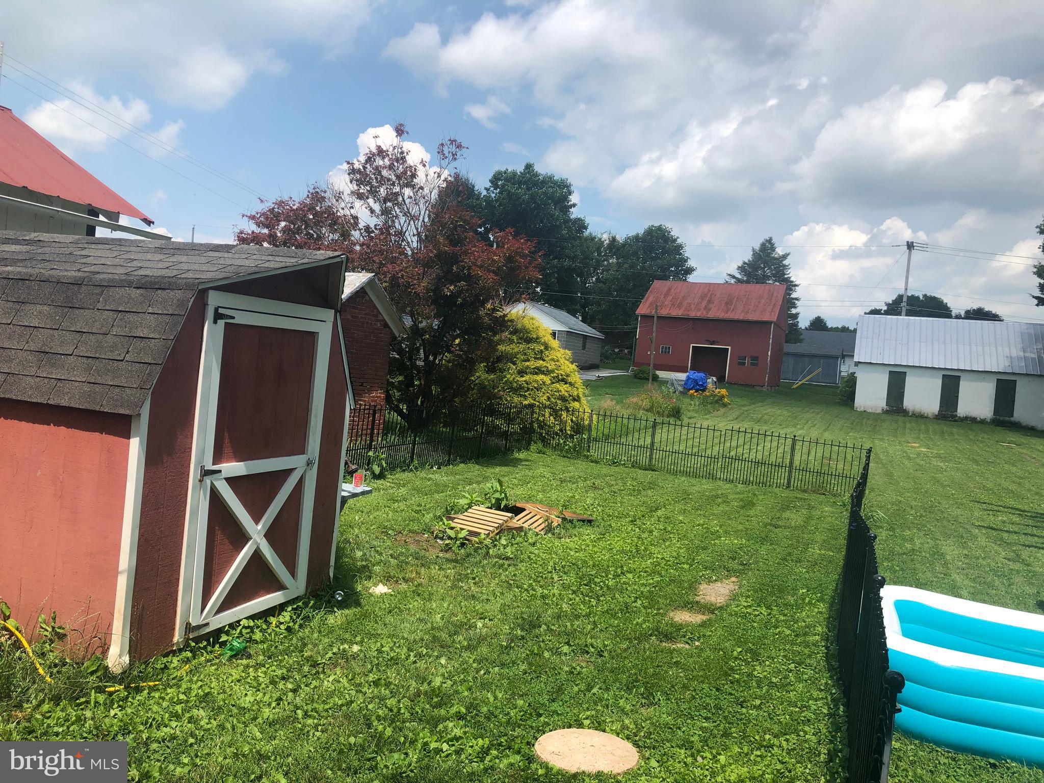 BERNVILLE ESTATES - Residential Income