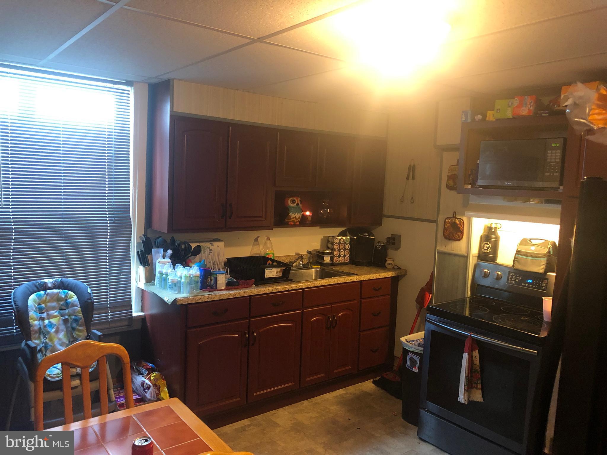 BERNVILLE ESTATES - Residential Income