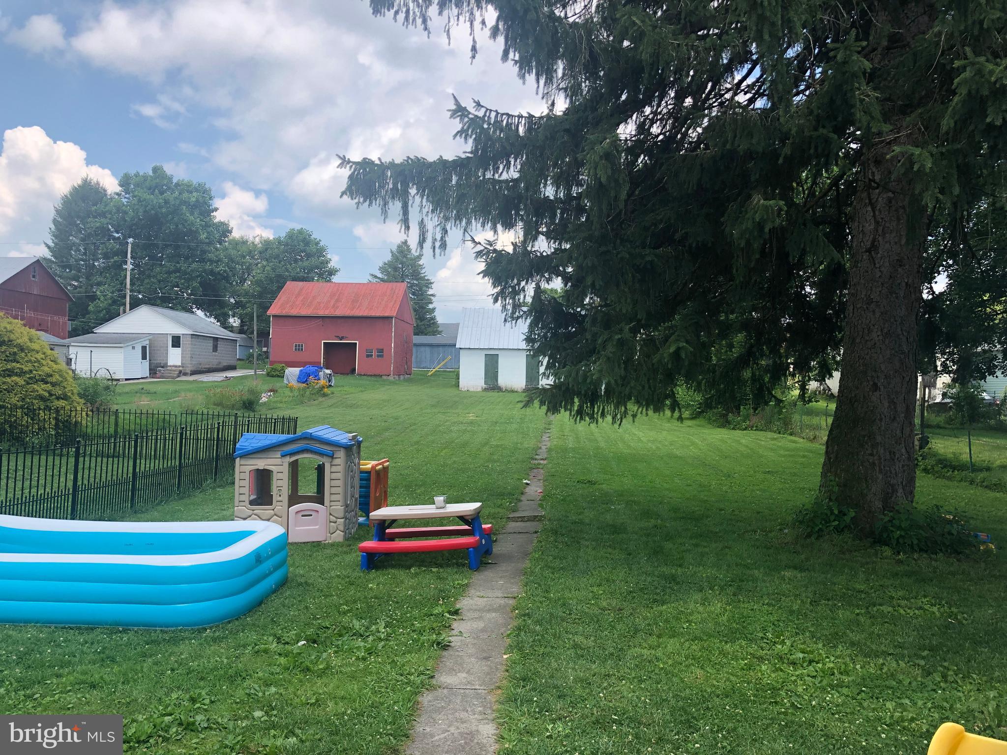 BERNVILLE ESTATES - Residential Income