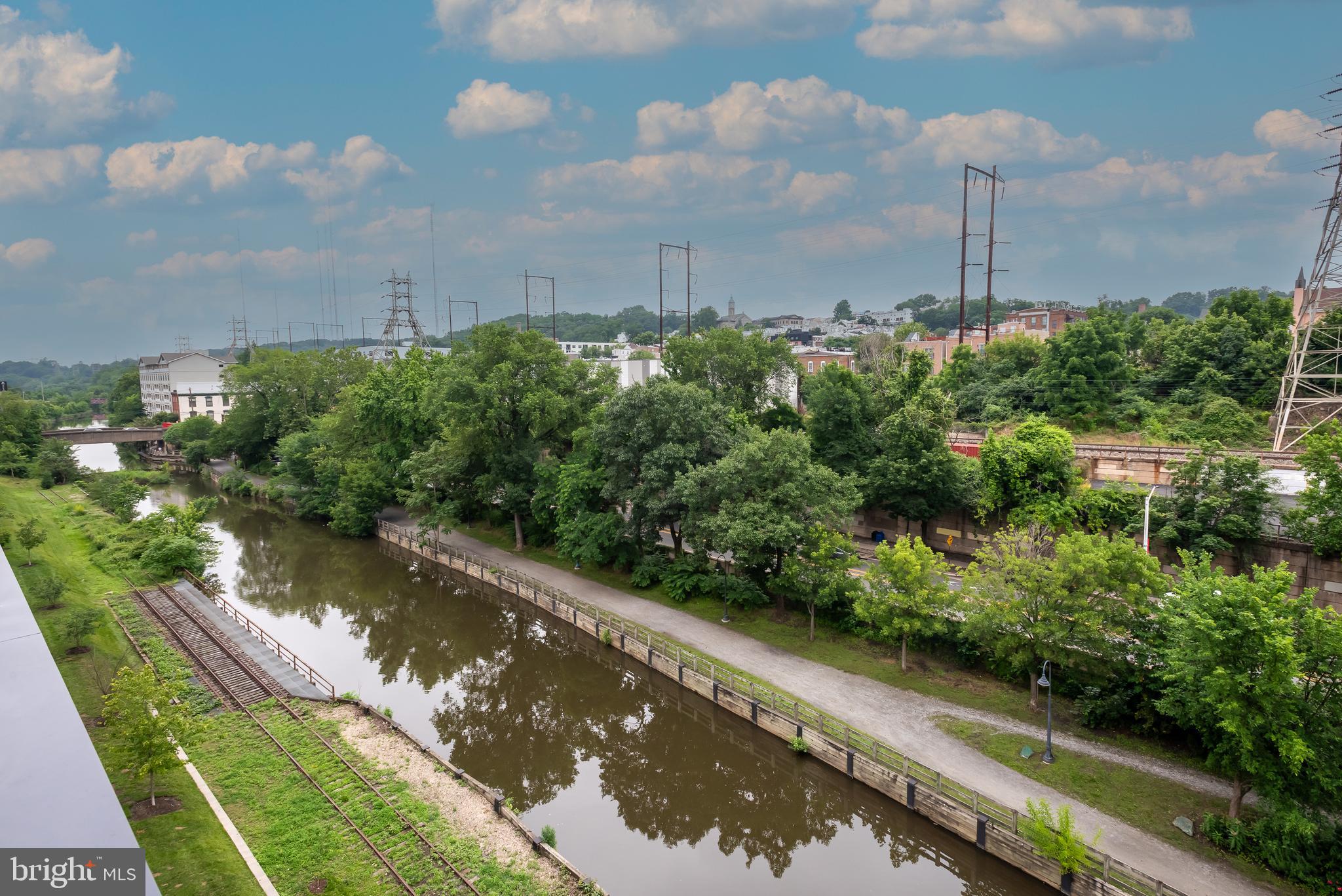 THE LOCKS - Residential