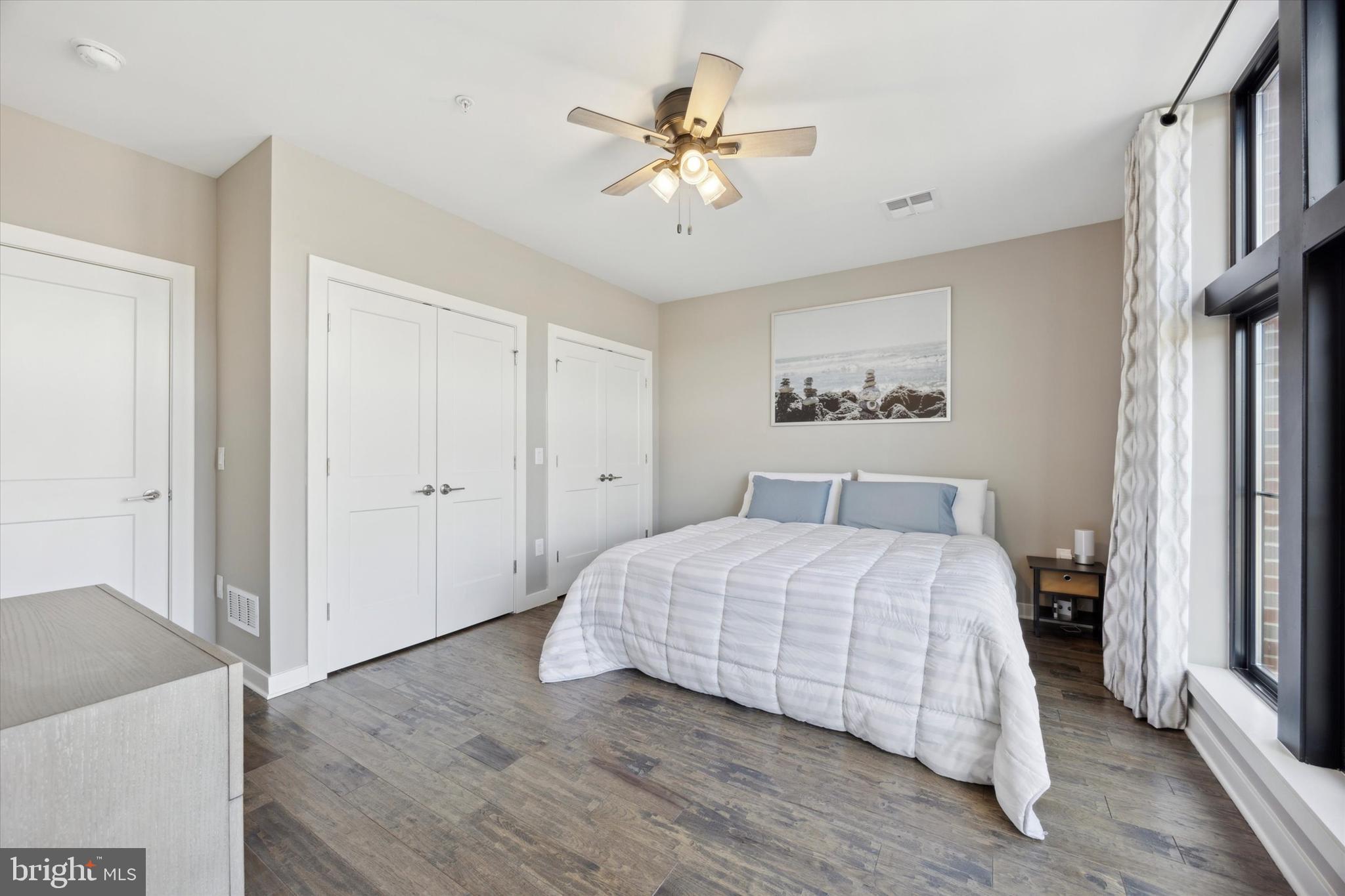 THE LOCKS - Residential