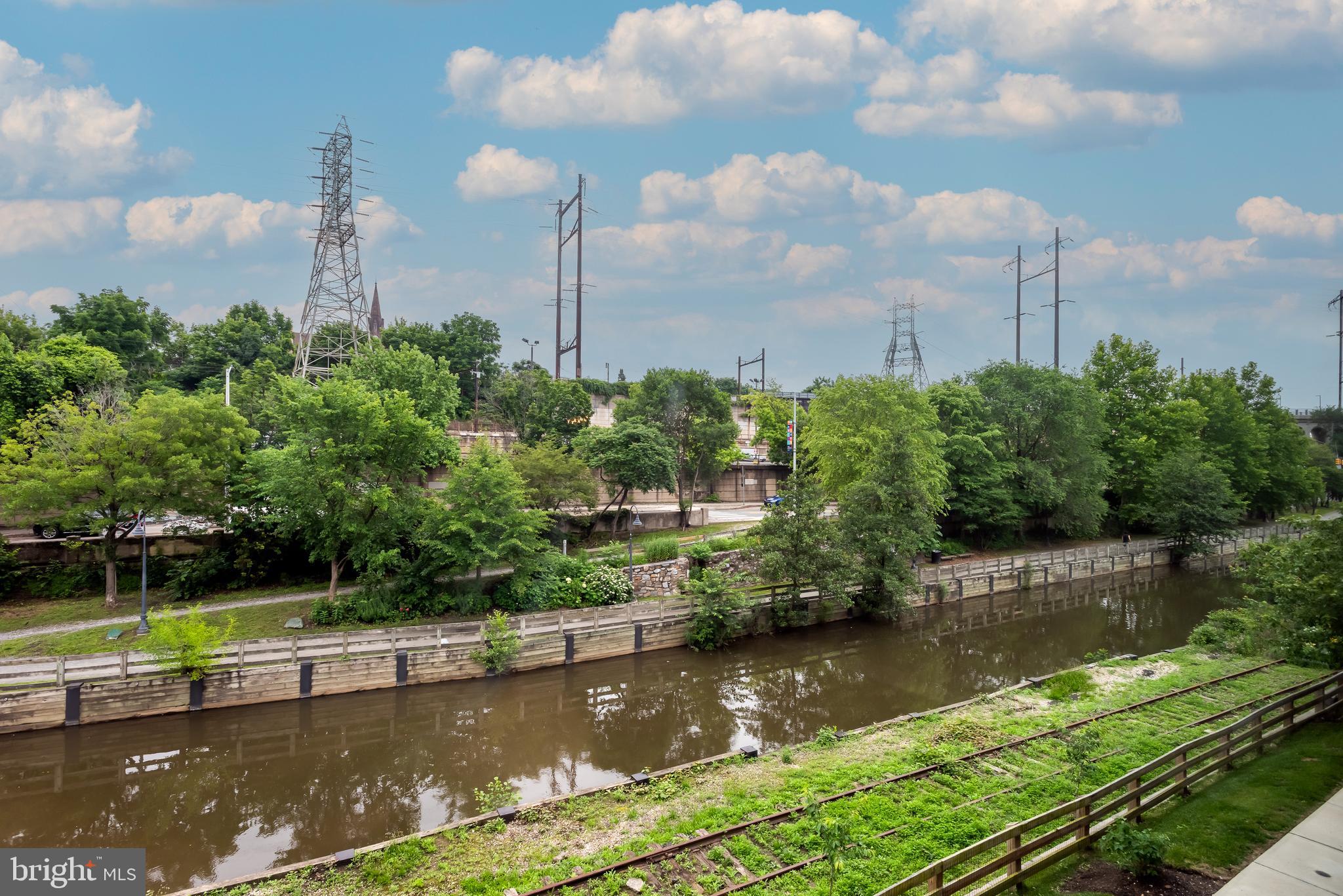 THE LOCKS - Residential