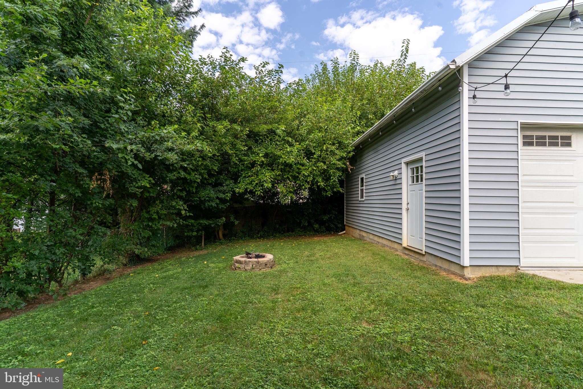 ELMWOOD - Residential