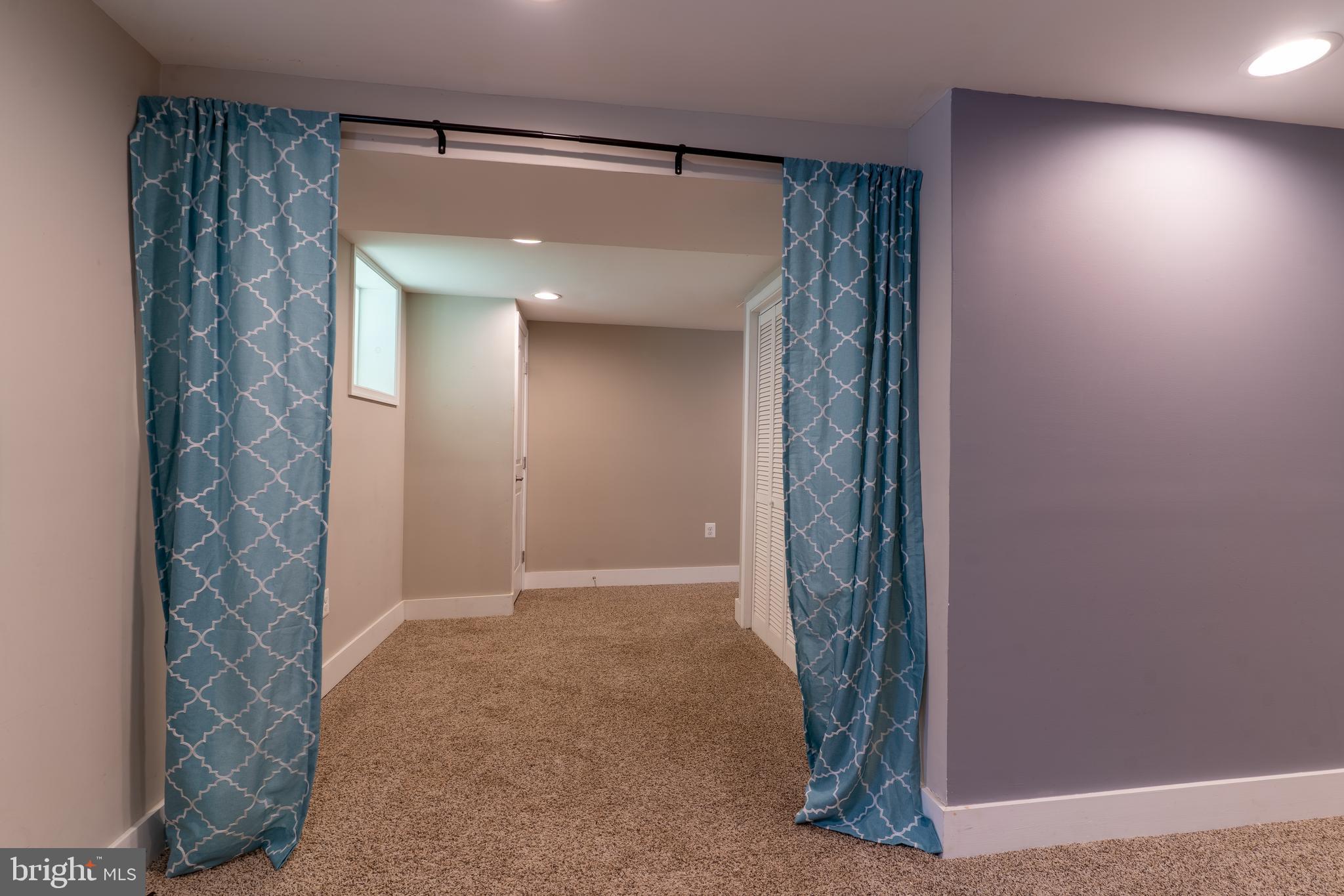 ELMWOOD - Residential