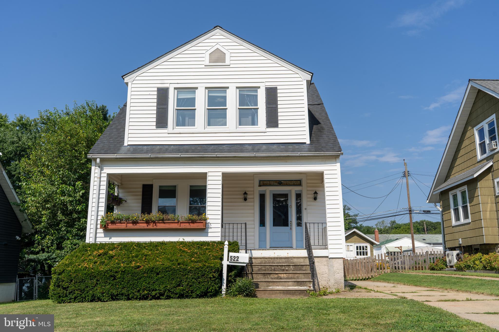 ELMWOOD - Residential