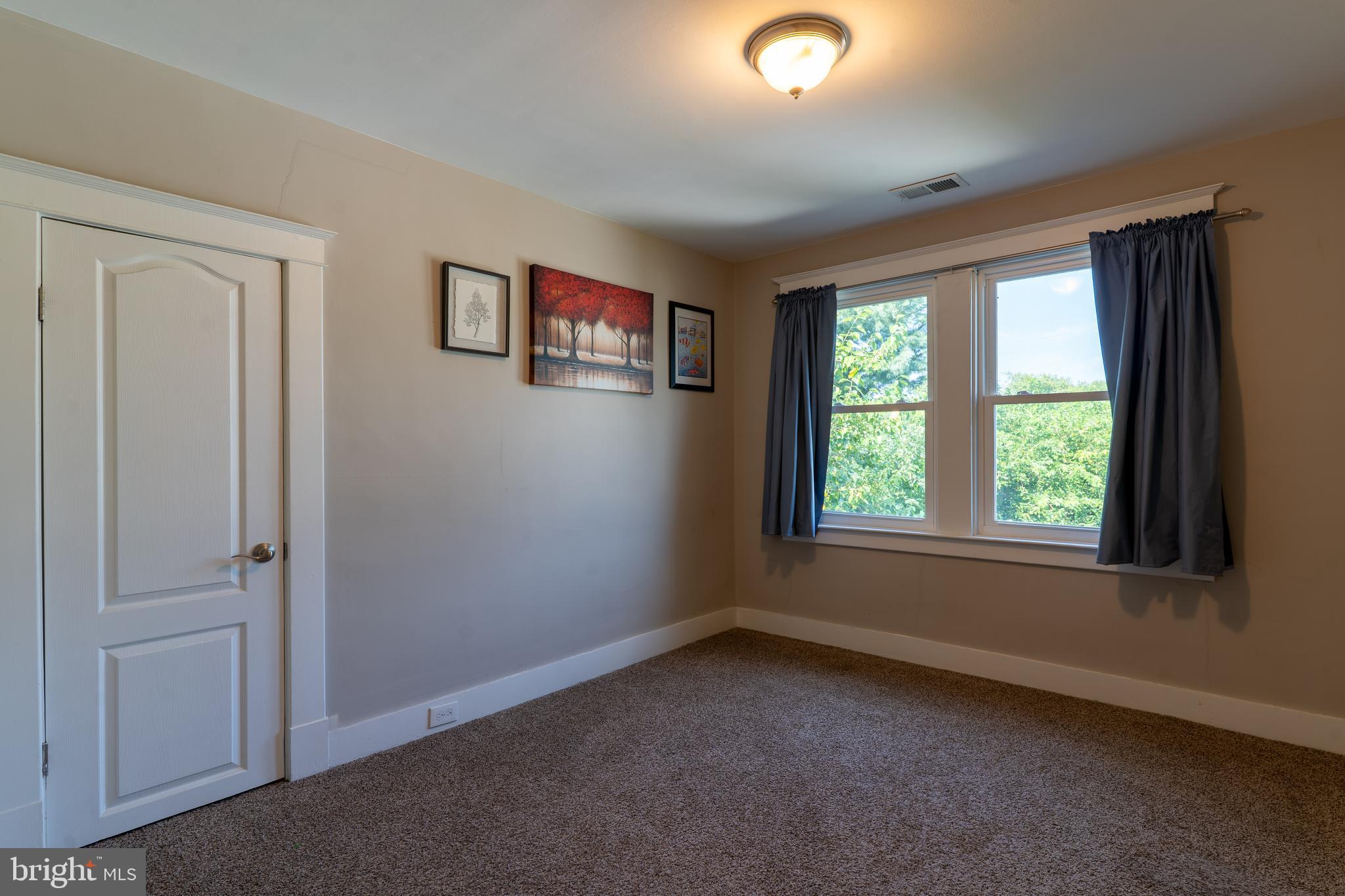 ELMWOOD - Residential