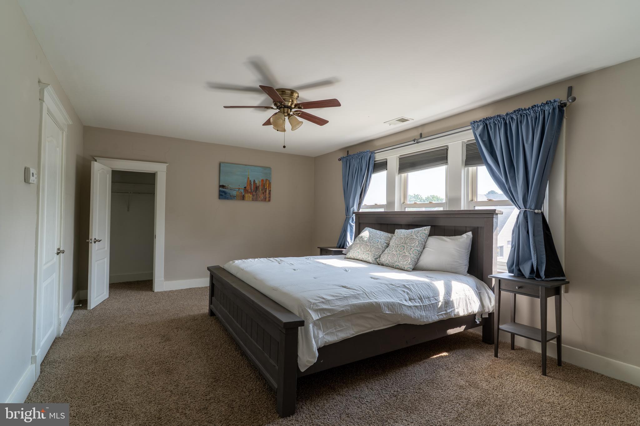 ELMWOOD - Residential