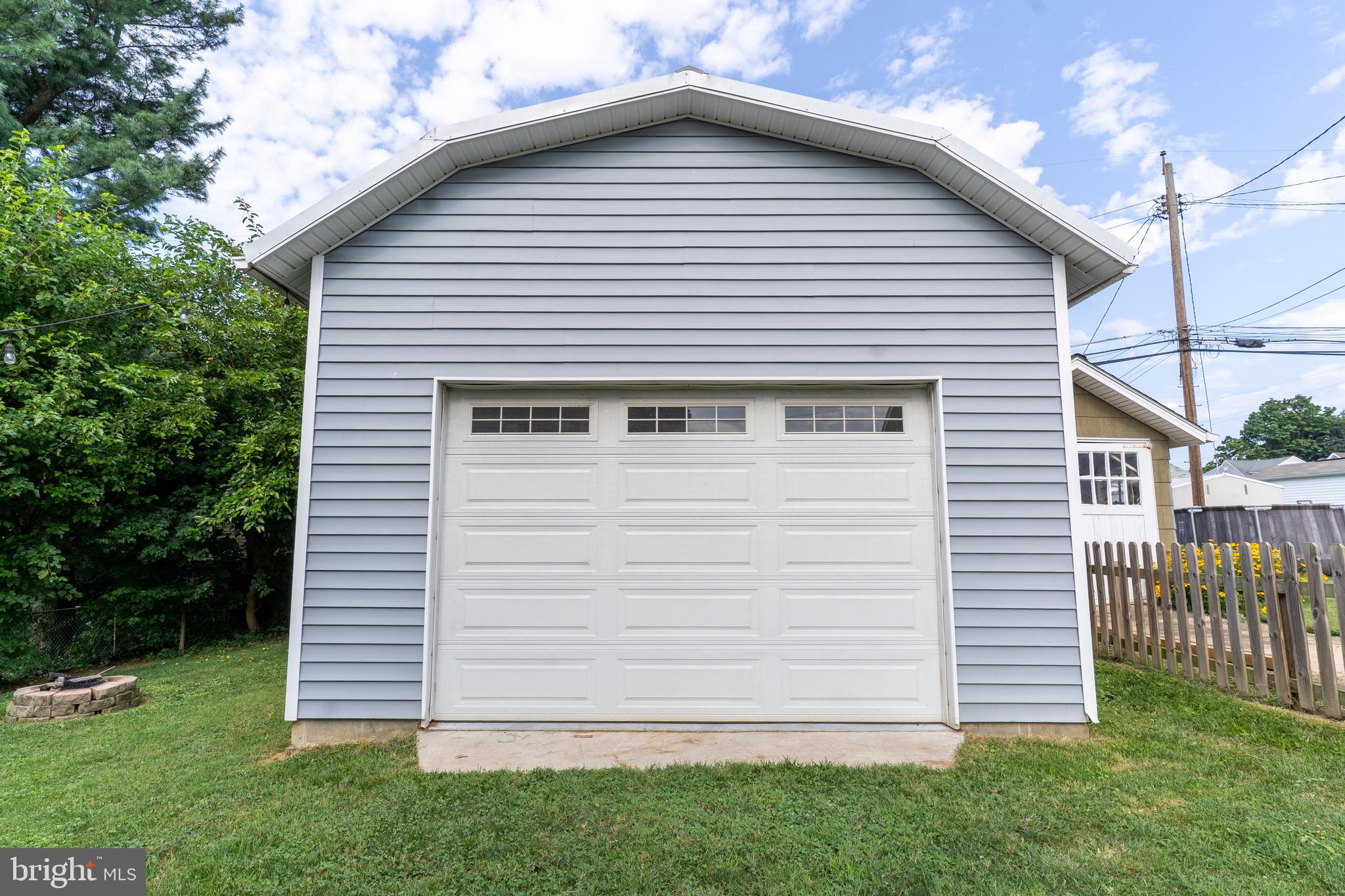 ELMWOOD - Residential