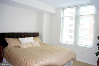 ONE NATIONAL HARBOR CONDOMINIUM - Residential Lease