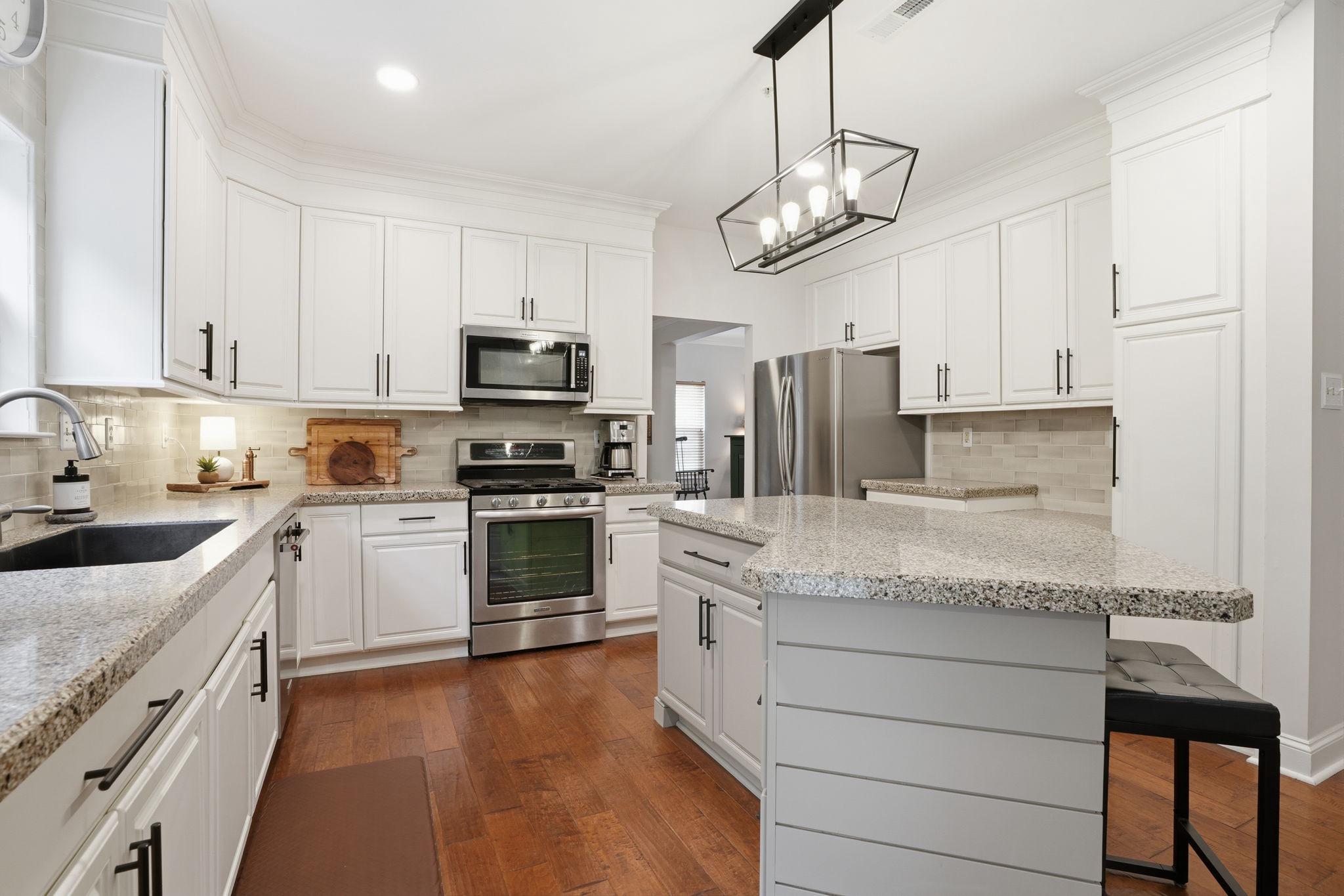 THE RIDINGS OF BUCK - Residential