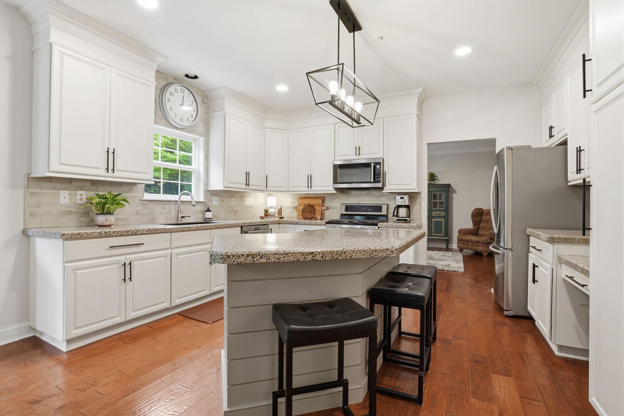 THE RIDINGS OF BUCK - Residential