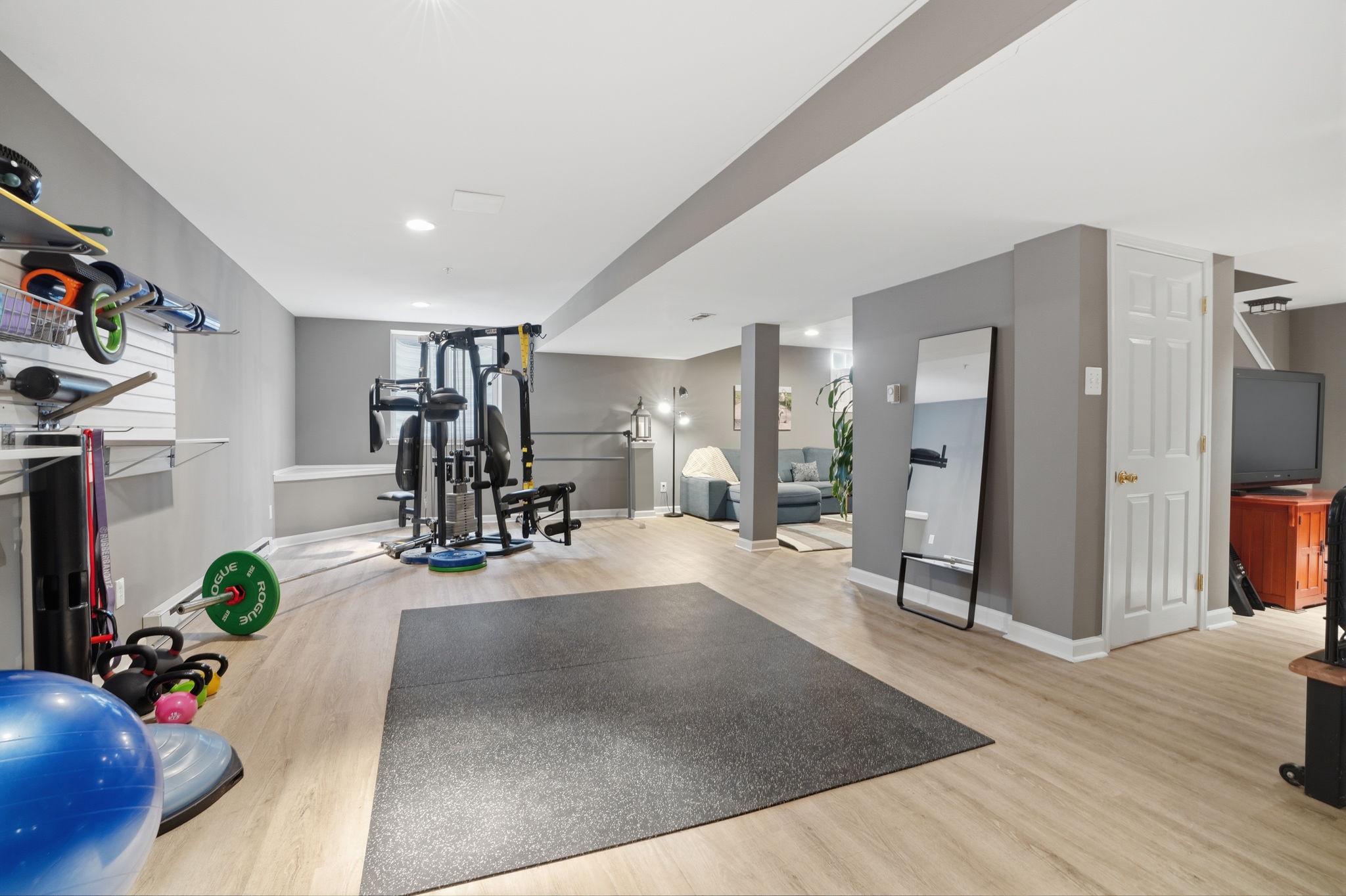 THE RIDINGS OF BUCK - Residential