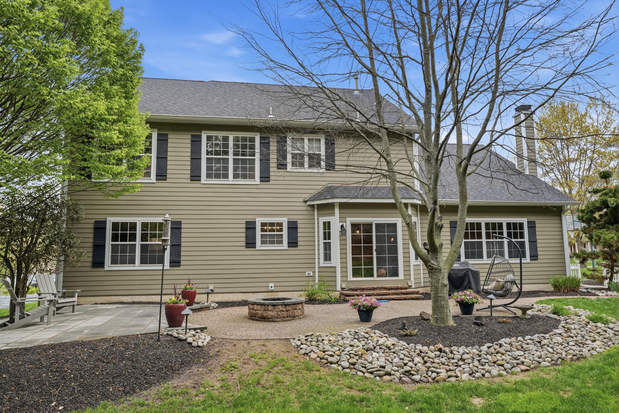 THE RIDINGS OF BUCK - Residential