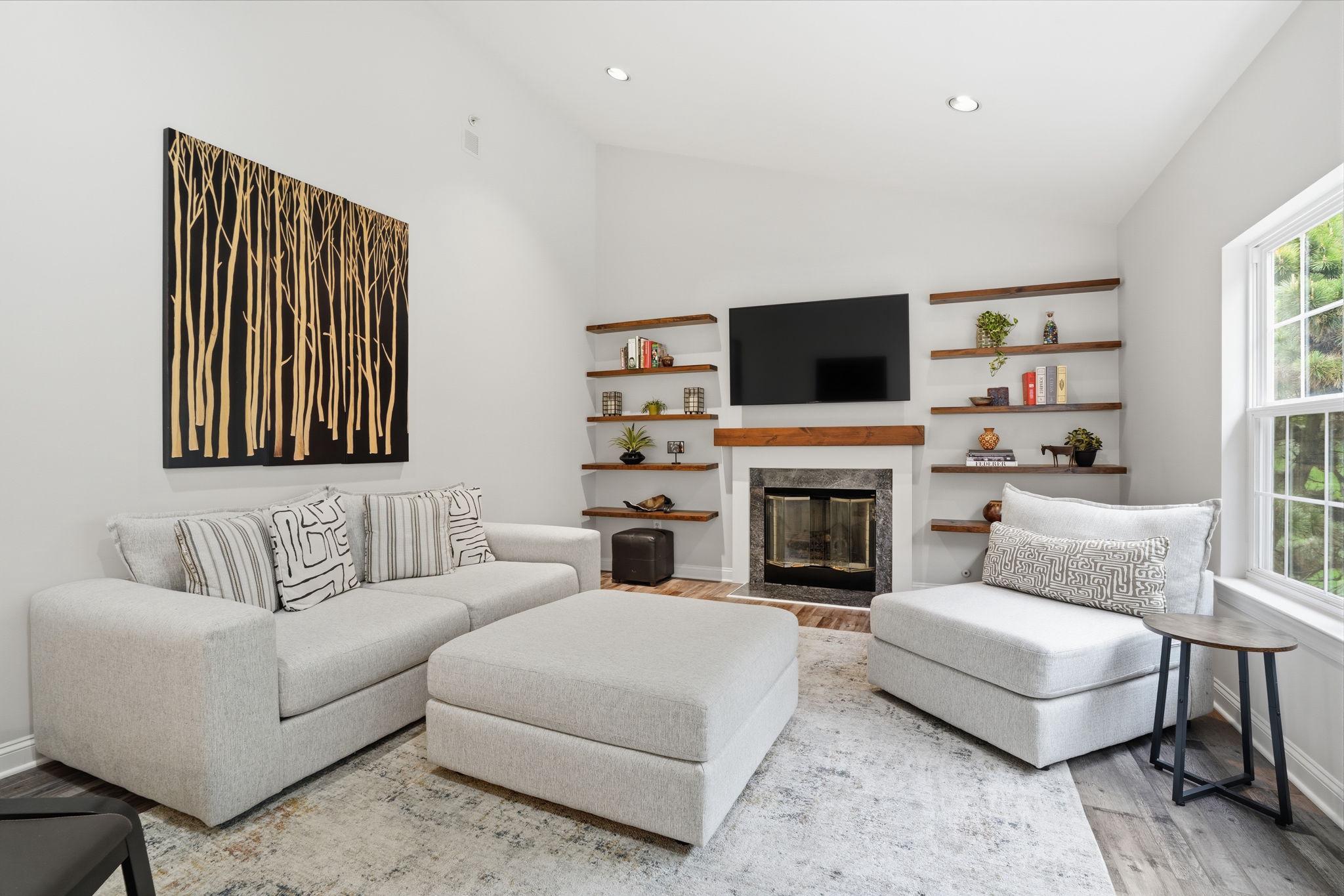 THE RIDINGS OF BUCK - Residential