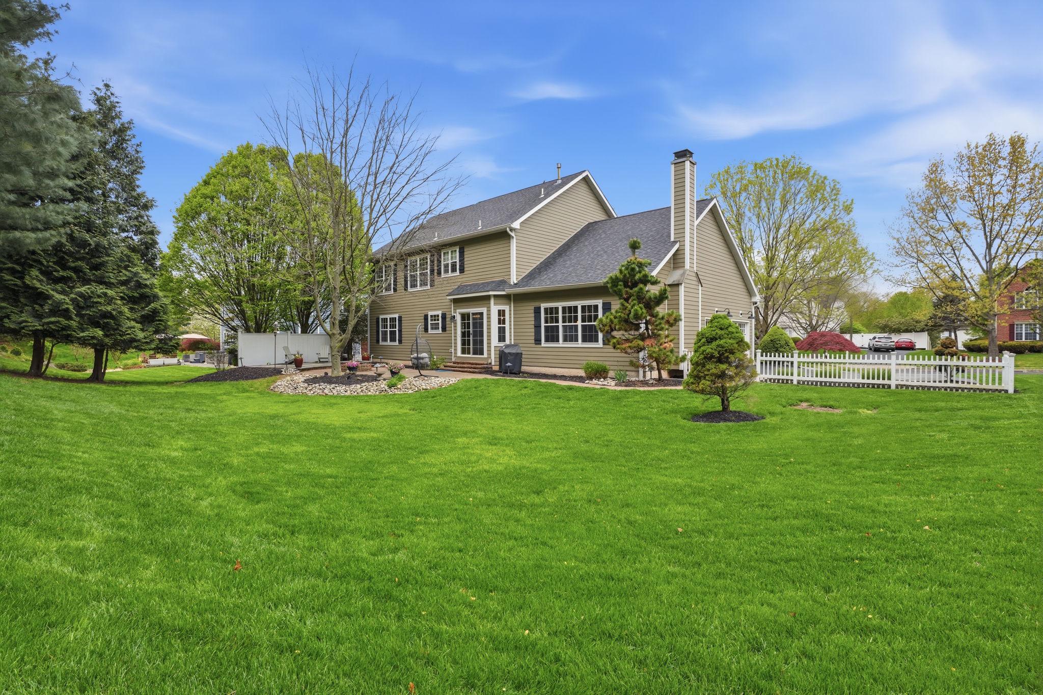 THE RIDINGS OF BUCK - Residential