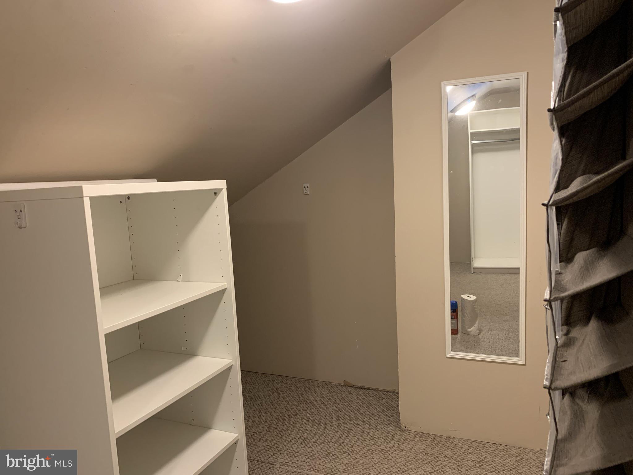 OAKCREST - Residential Lease