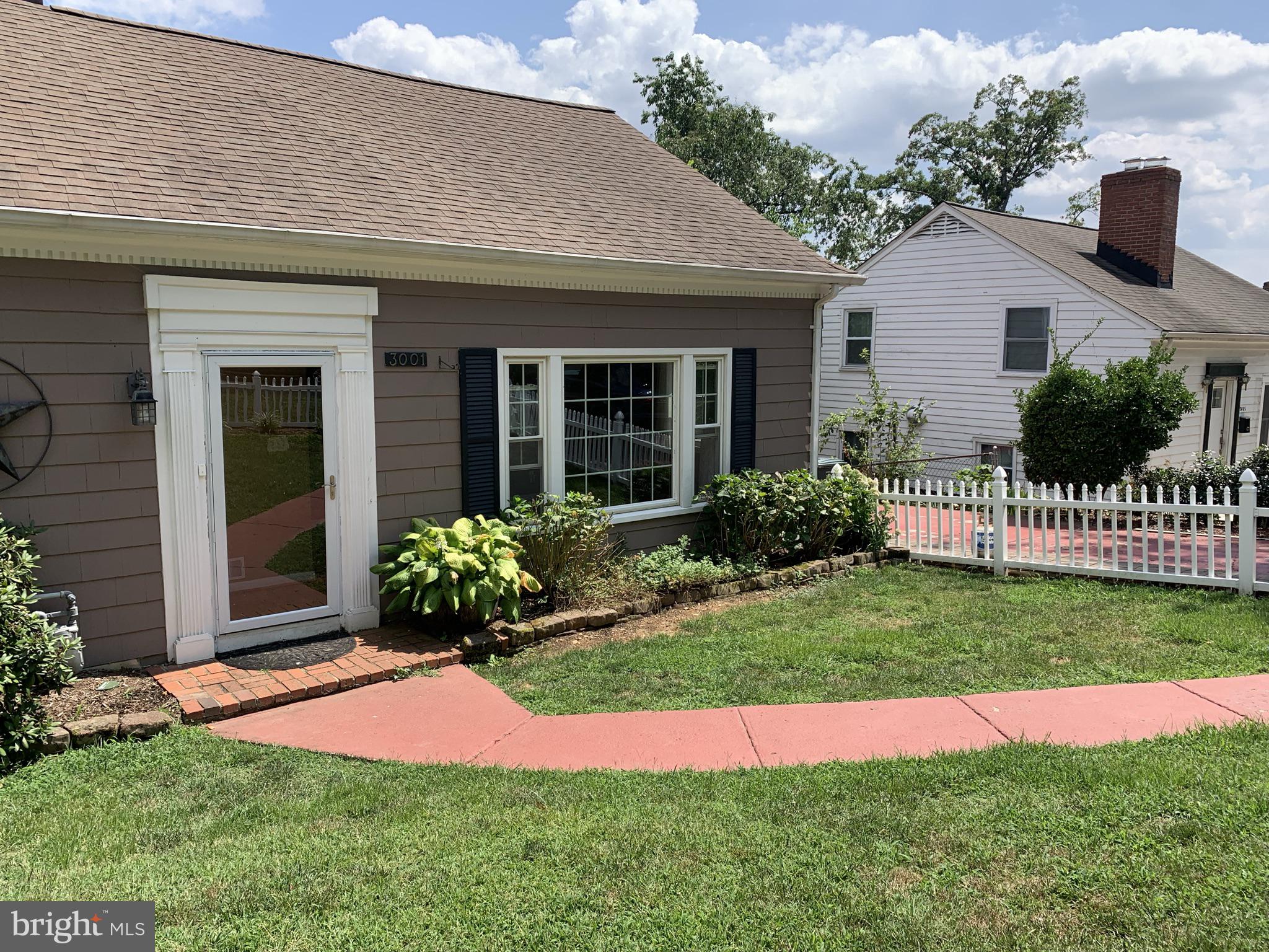 OAKCREST - Residential Lease