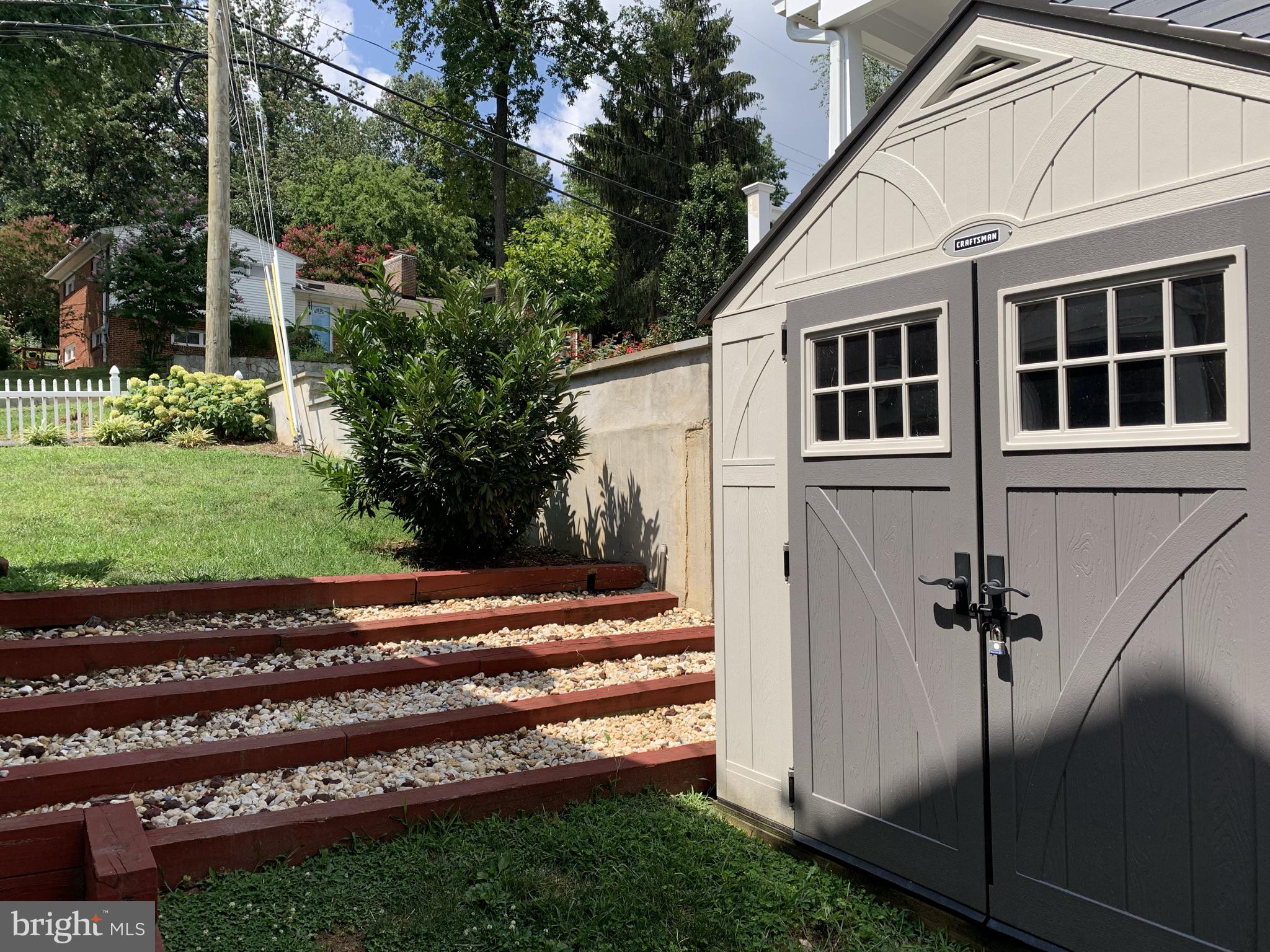 OAKCREST - Residential Lease