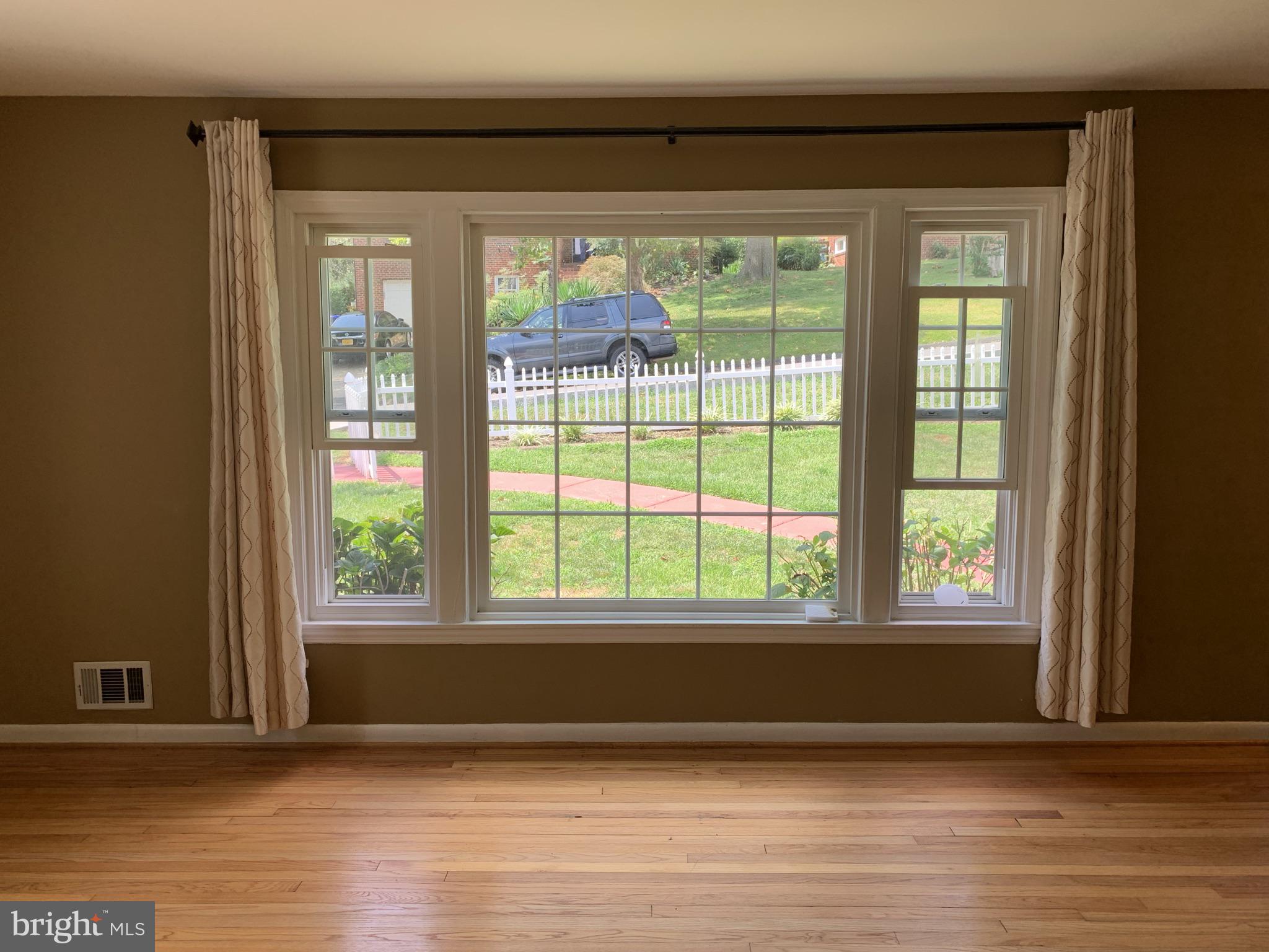 OAKCREST - Residential Lease