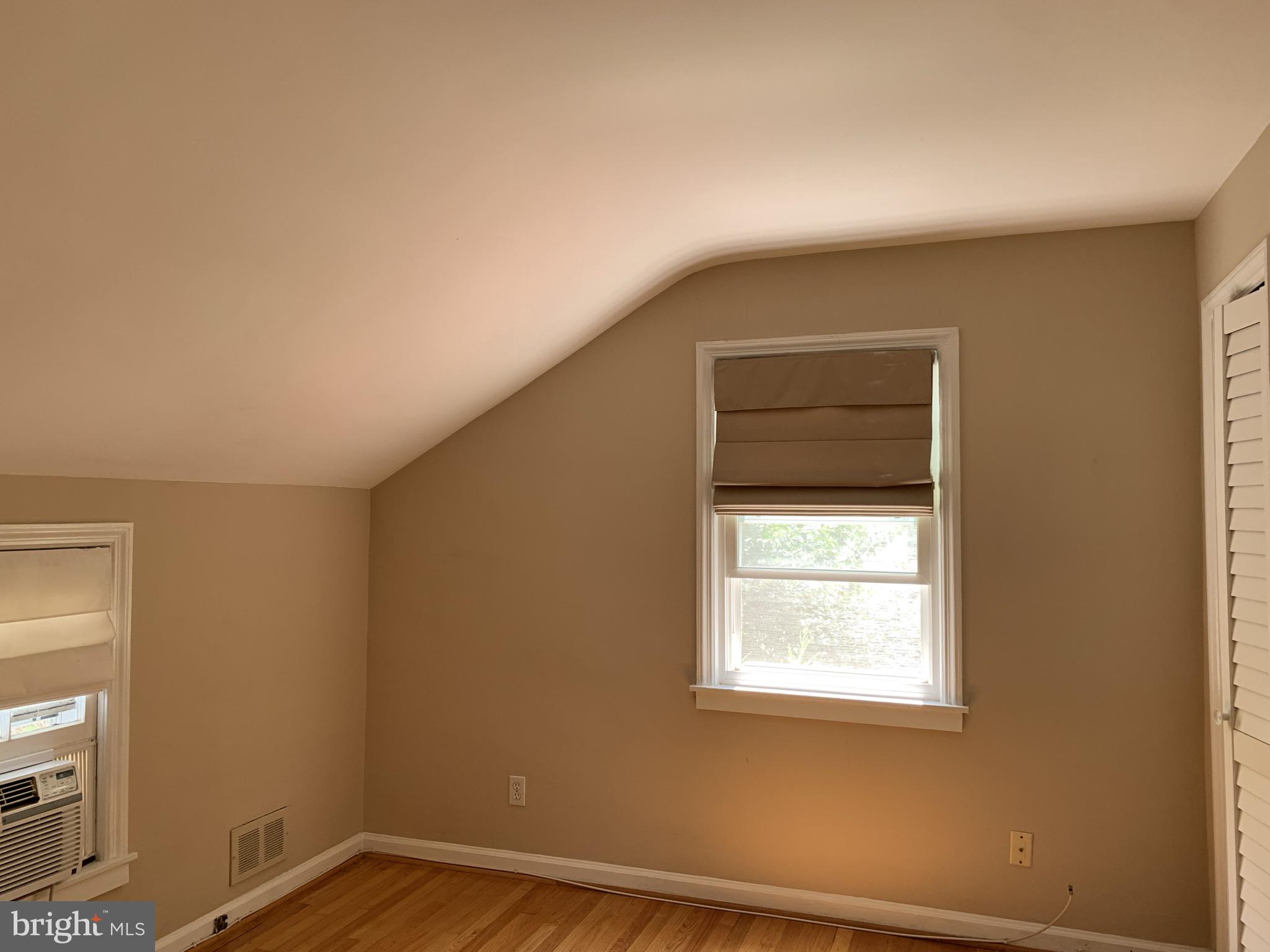 OAKCREST - Residential Lease