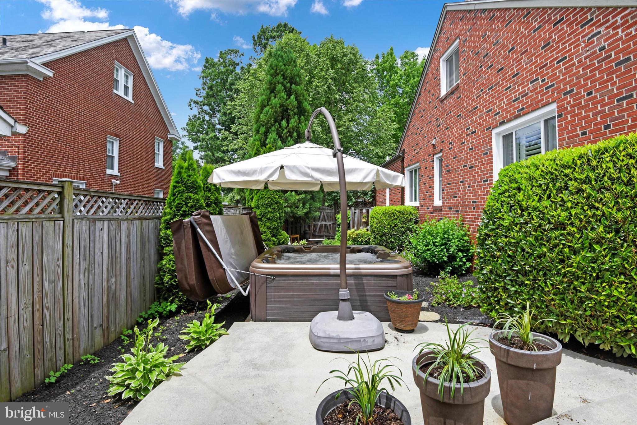 BAKER PARK - Residential