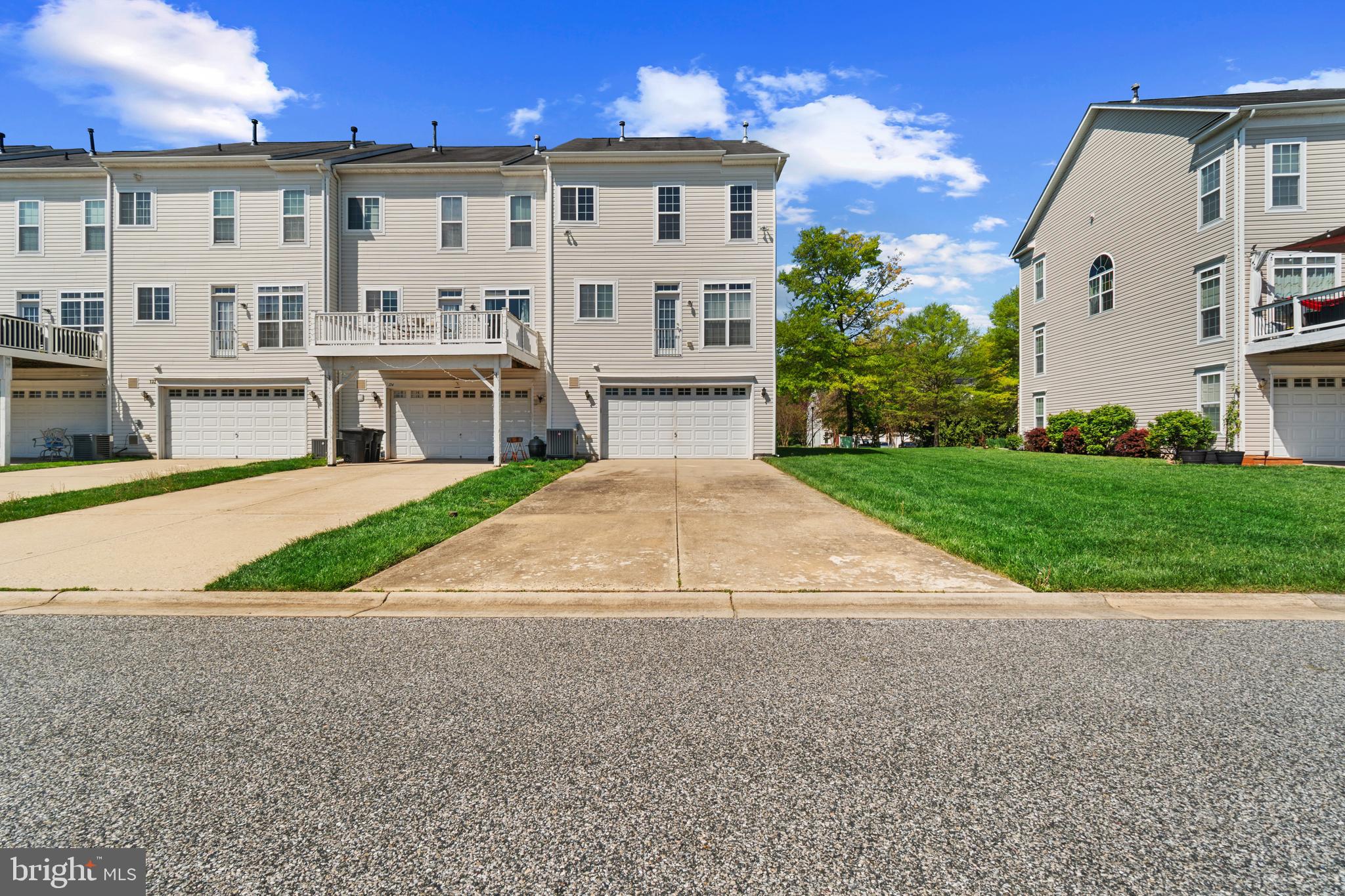 136 MARTHA LEWIS BOULEVARD