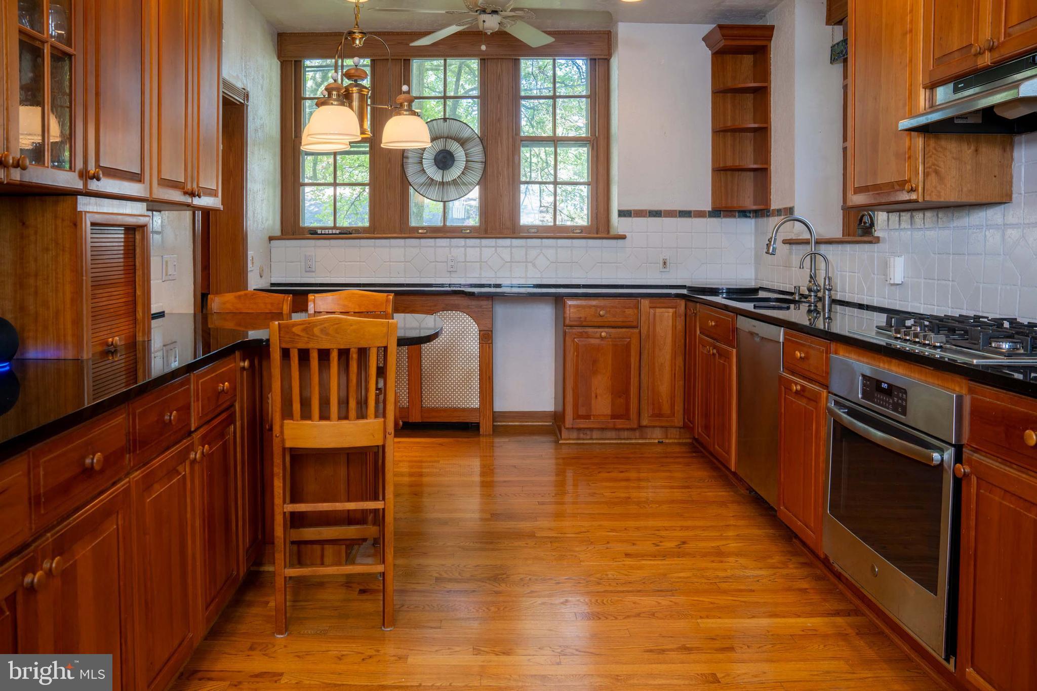 ELKINS PARK - Residential