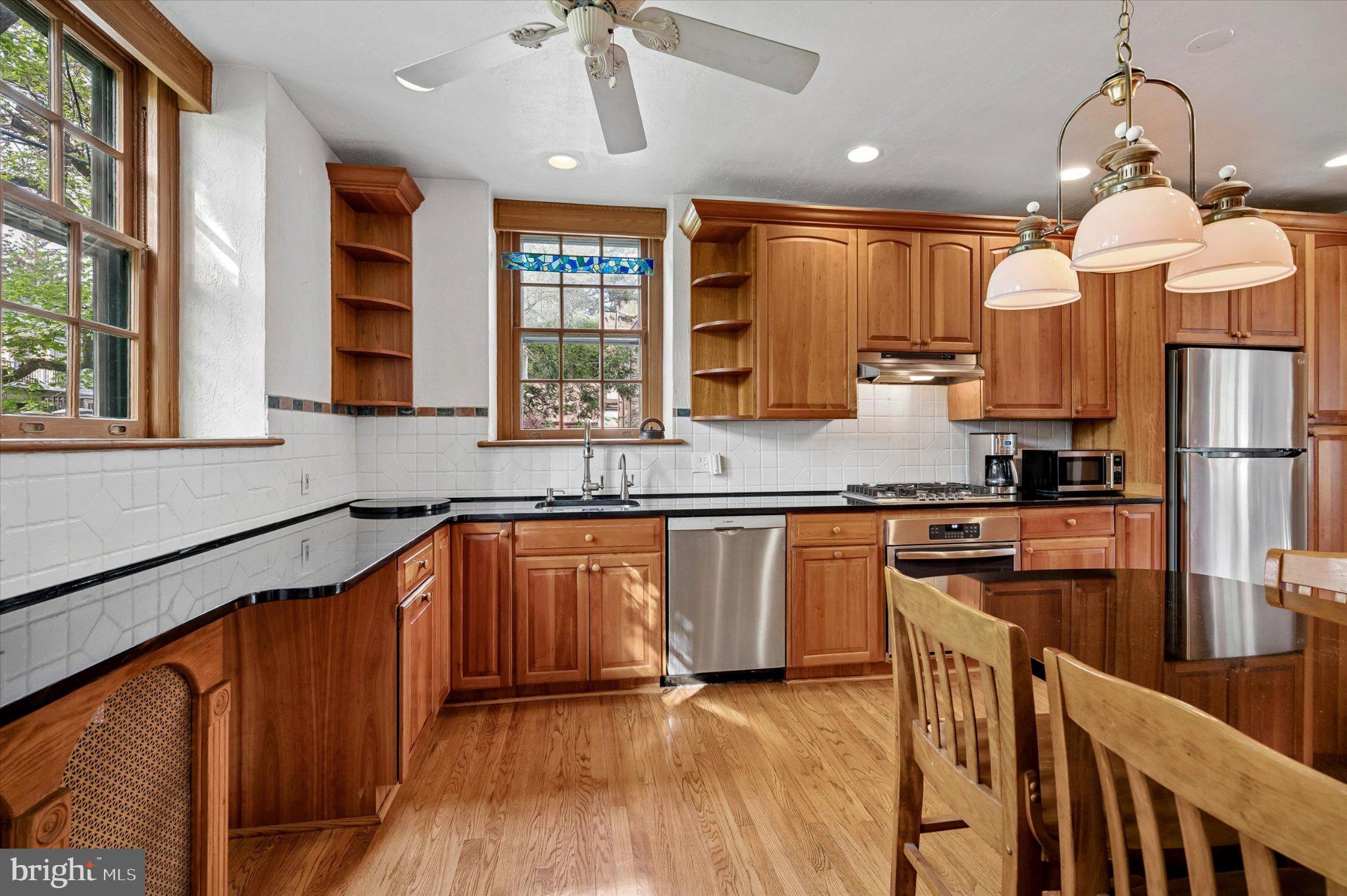 ELKINS PARK - Residential