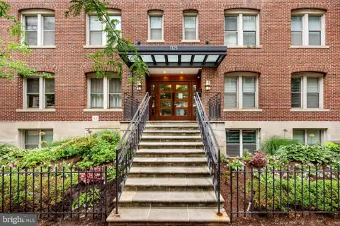1121 24th Street NW Unit 300, Washington, DC 20037 - #: DCDC2262418