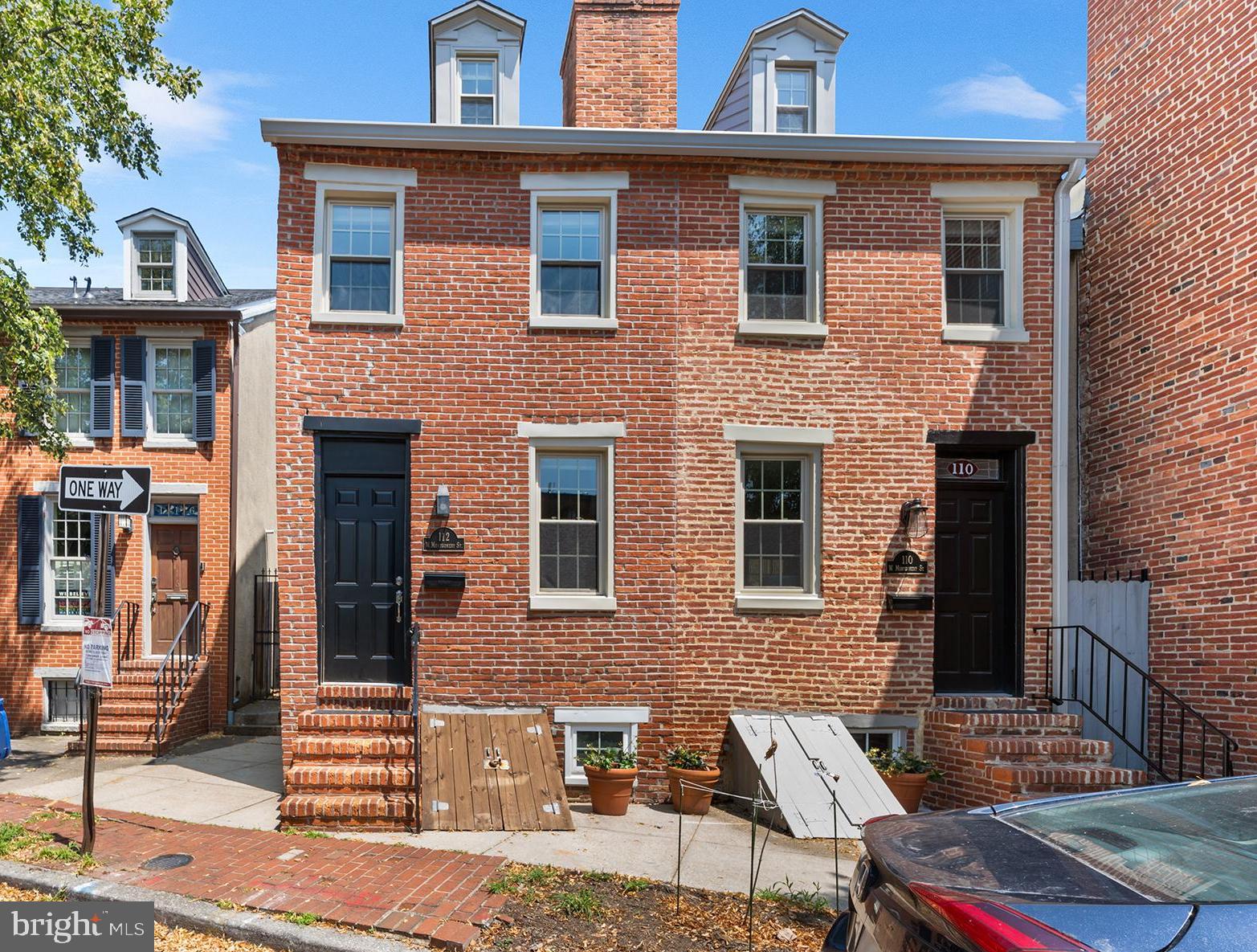 112 MONTGOMERY STREET W