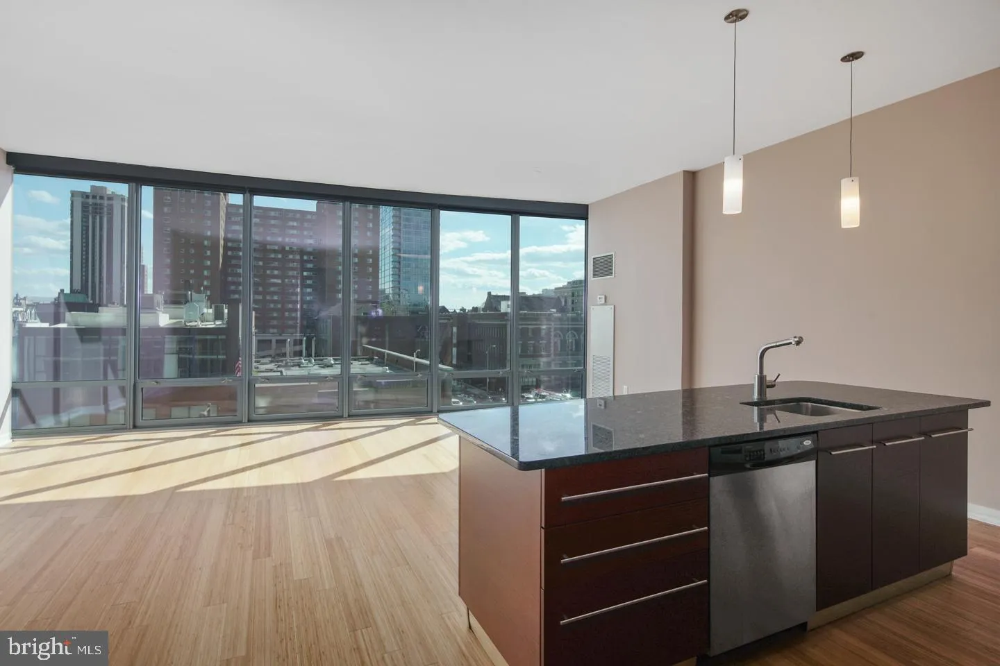 2101 Market Street Unit 404, Philadelphia, PA 19103