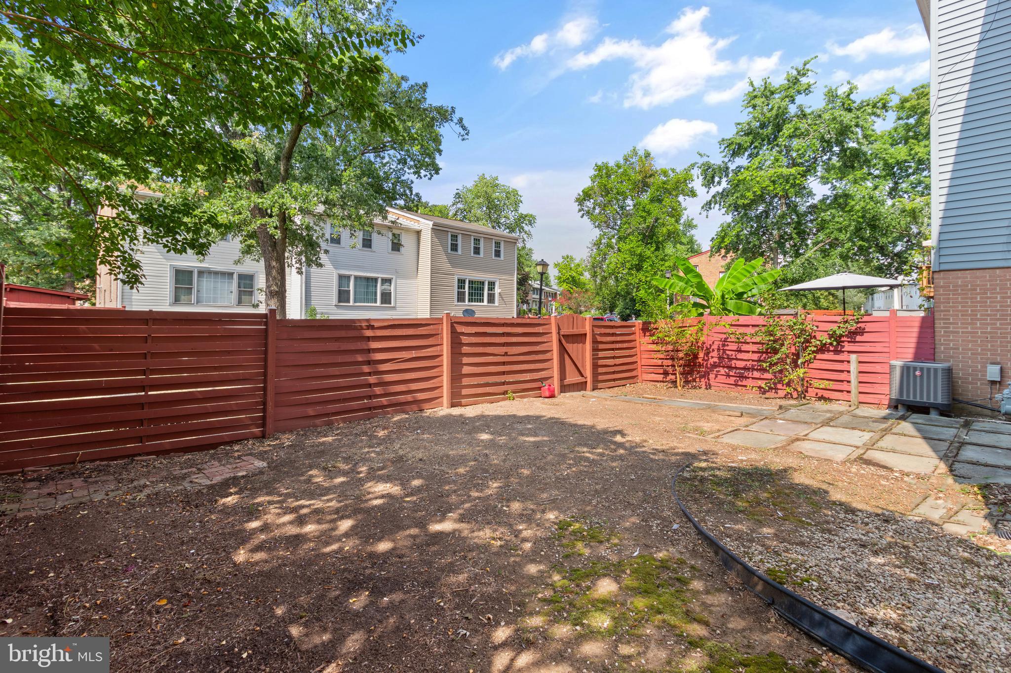 GREENWICH - Residential Lease