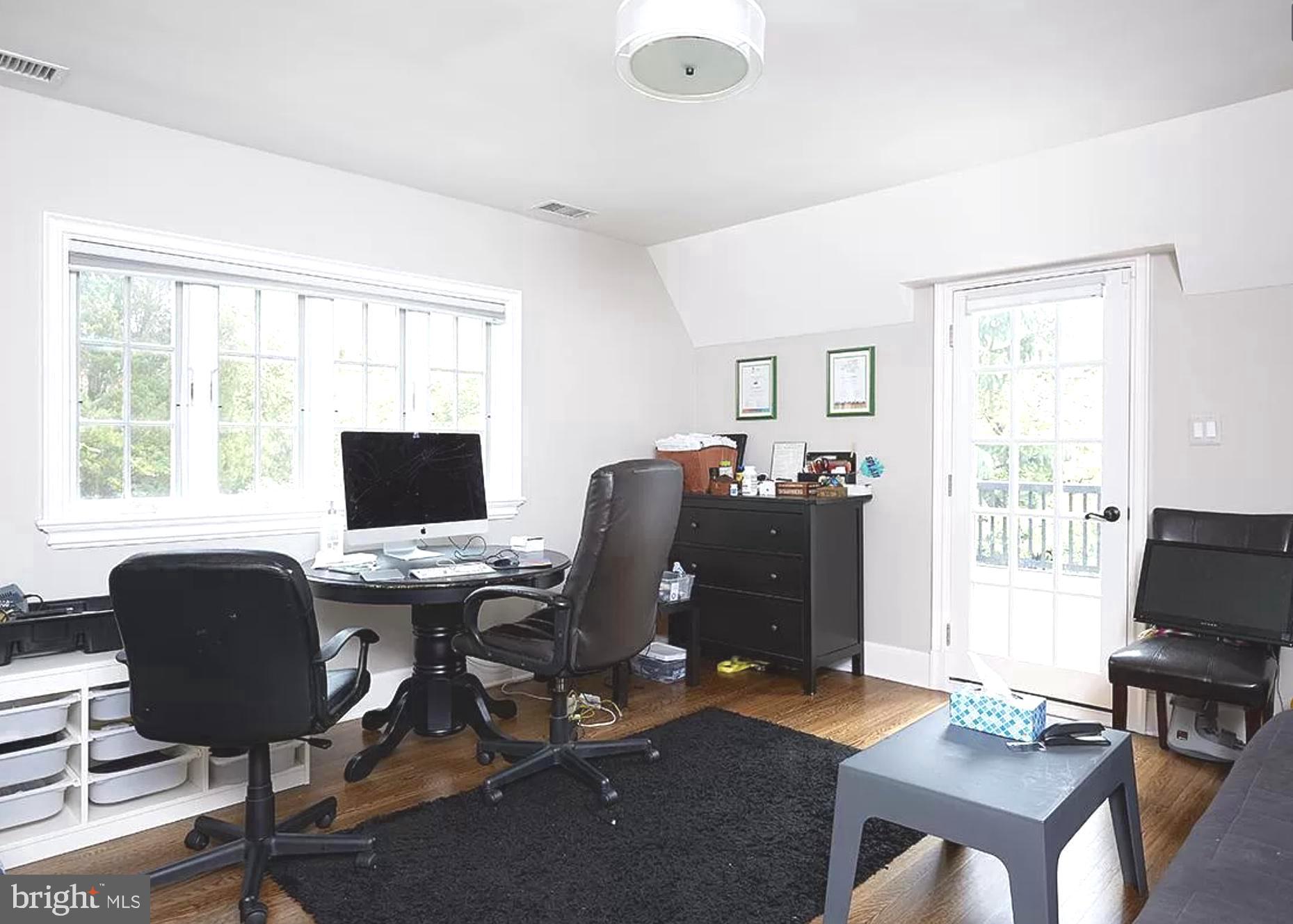 KENWOOD - Residential Lease