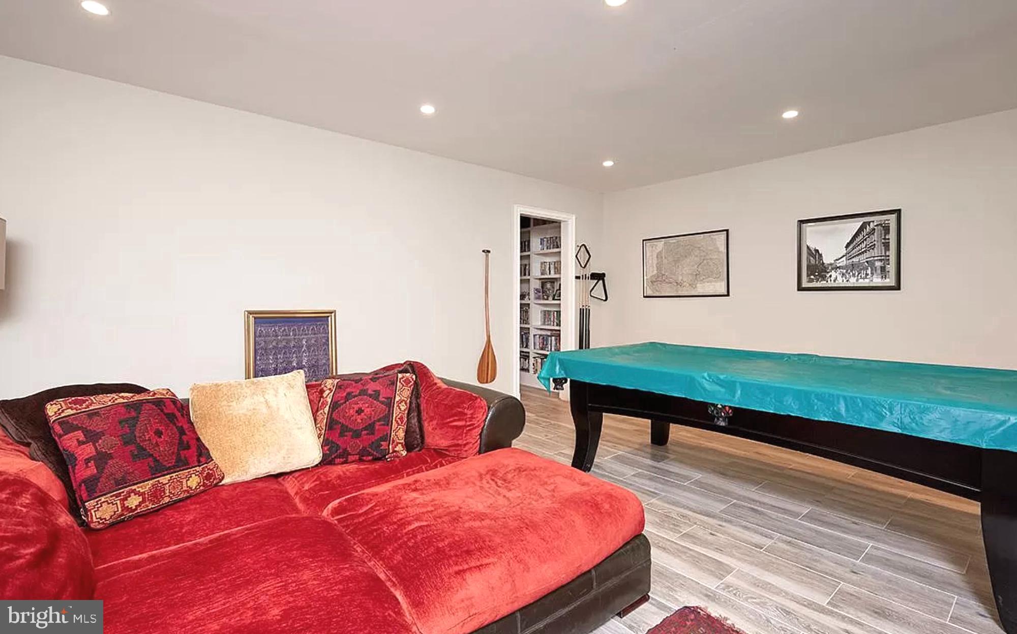 KENWOOD - Residential Lease