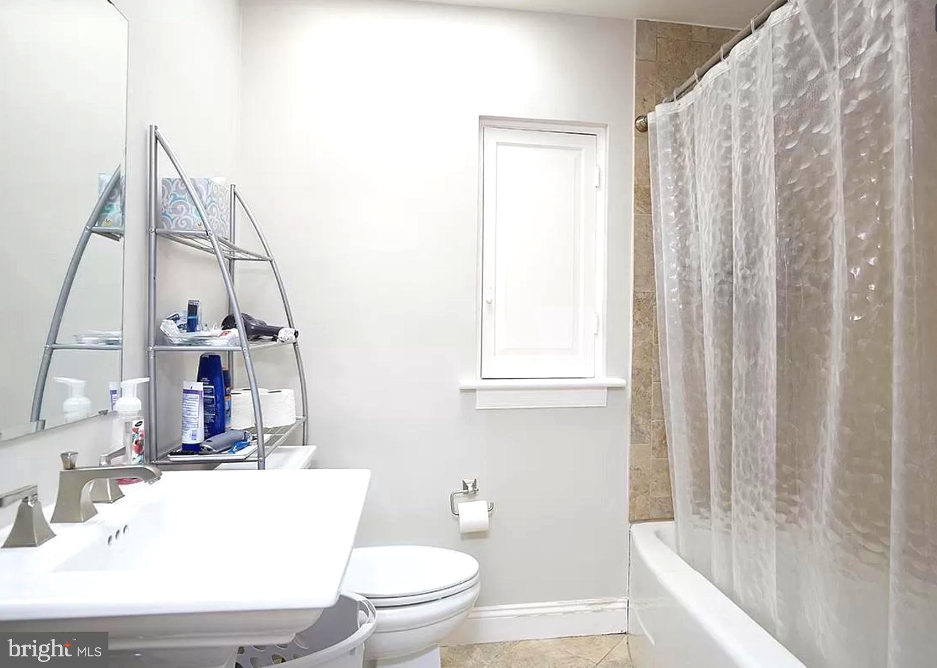 KENWOOD - Residential Lease