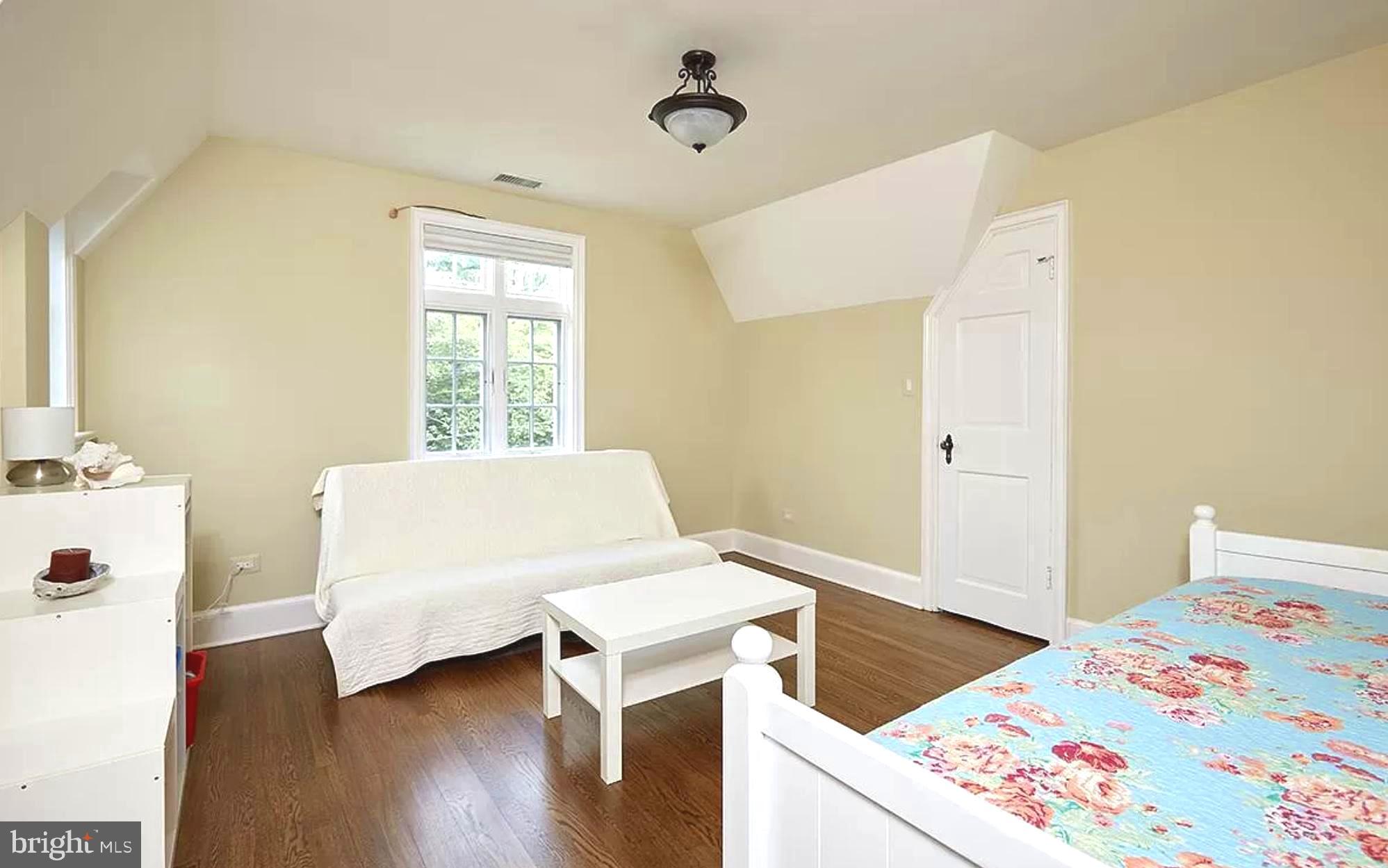 KENWOOD - Residential Lease