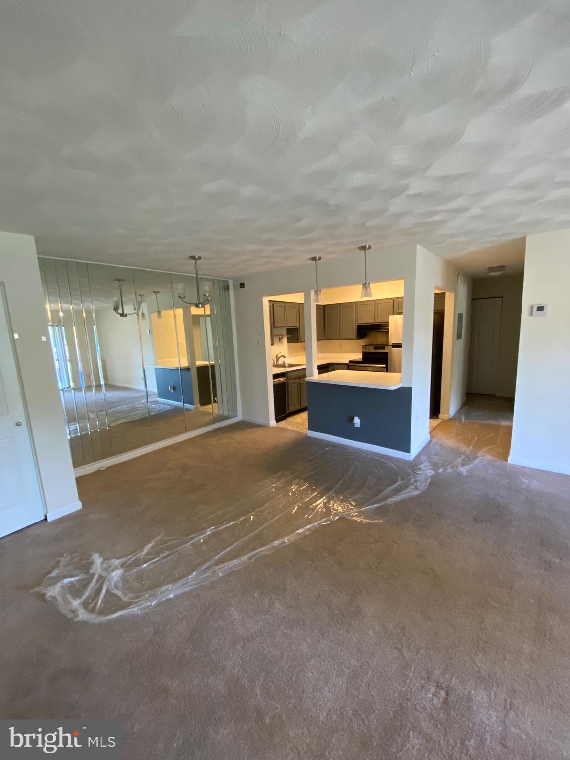 TREETOP - Residential