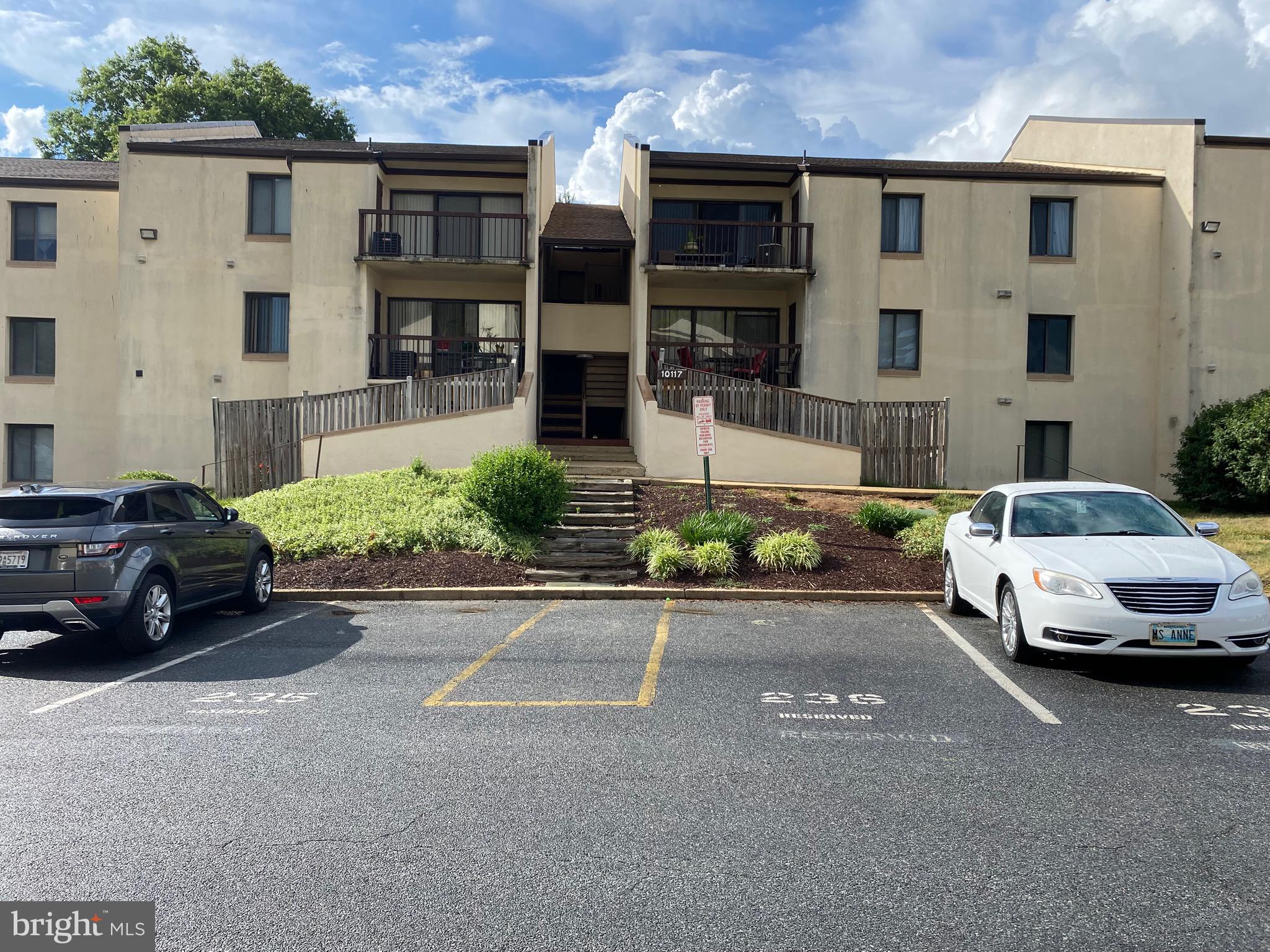 TREETOP - Residential