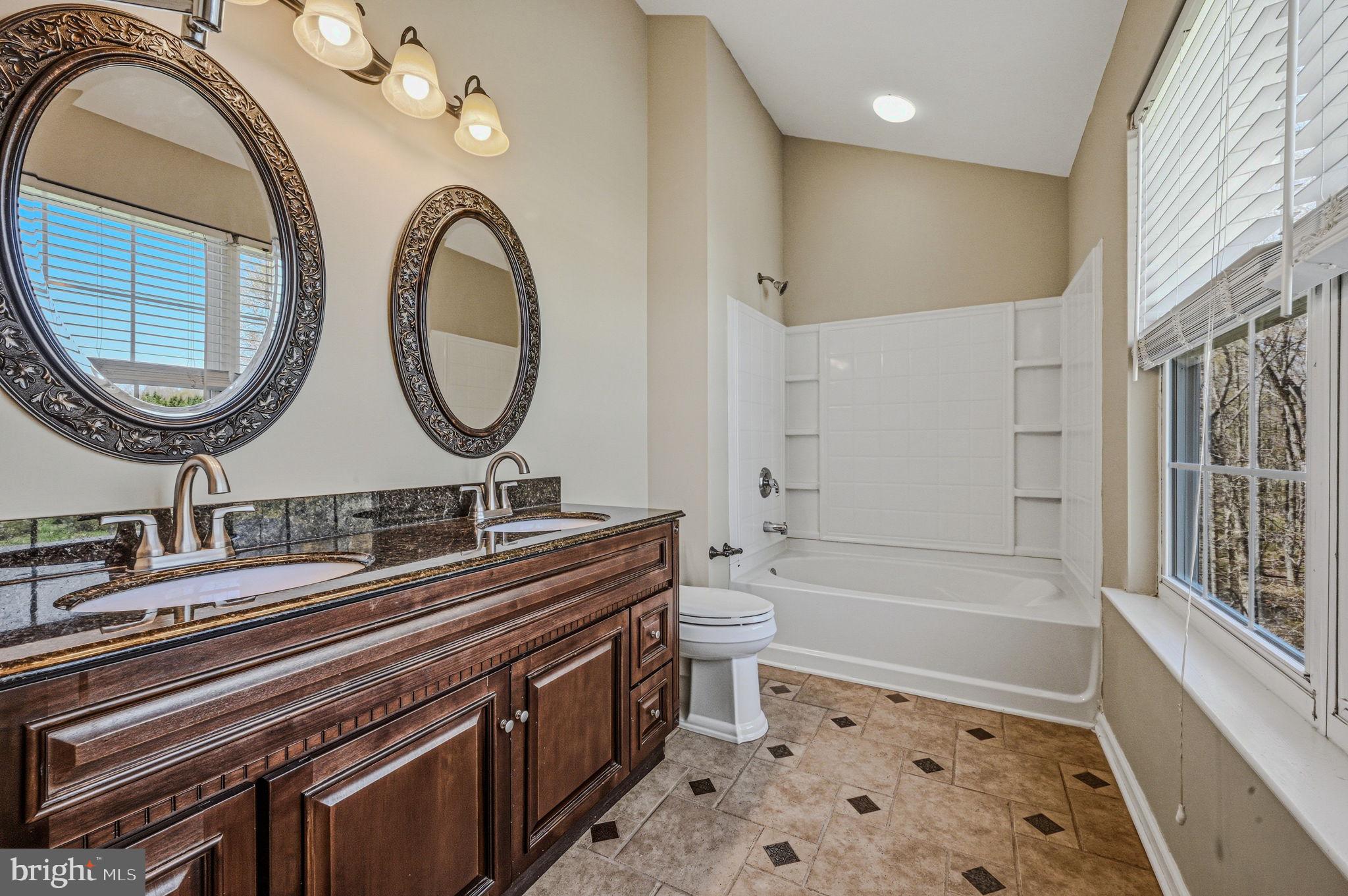 BRENNAN ESTATES - Residential