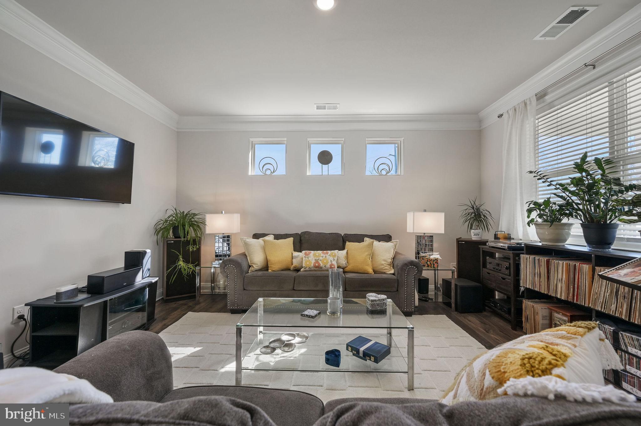 141 SEDMONT CIRCLE