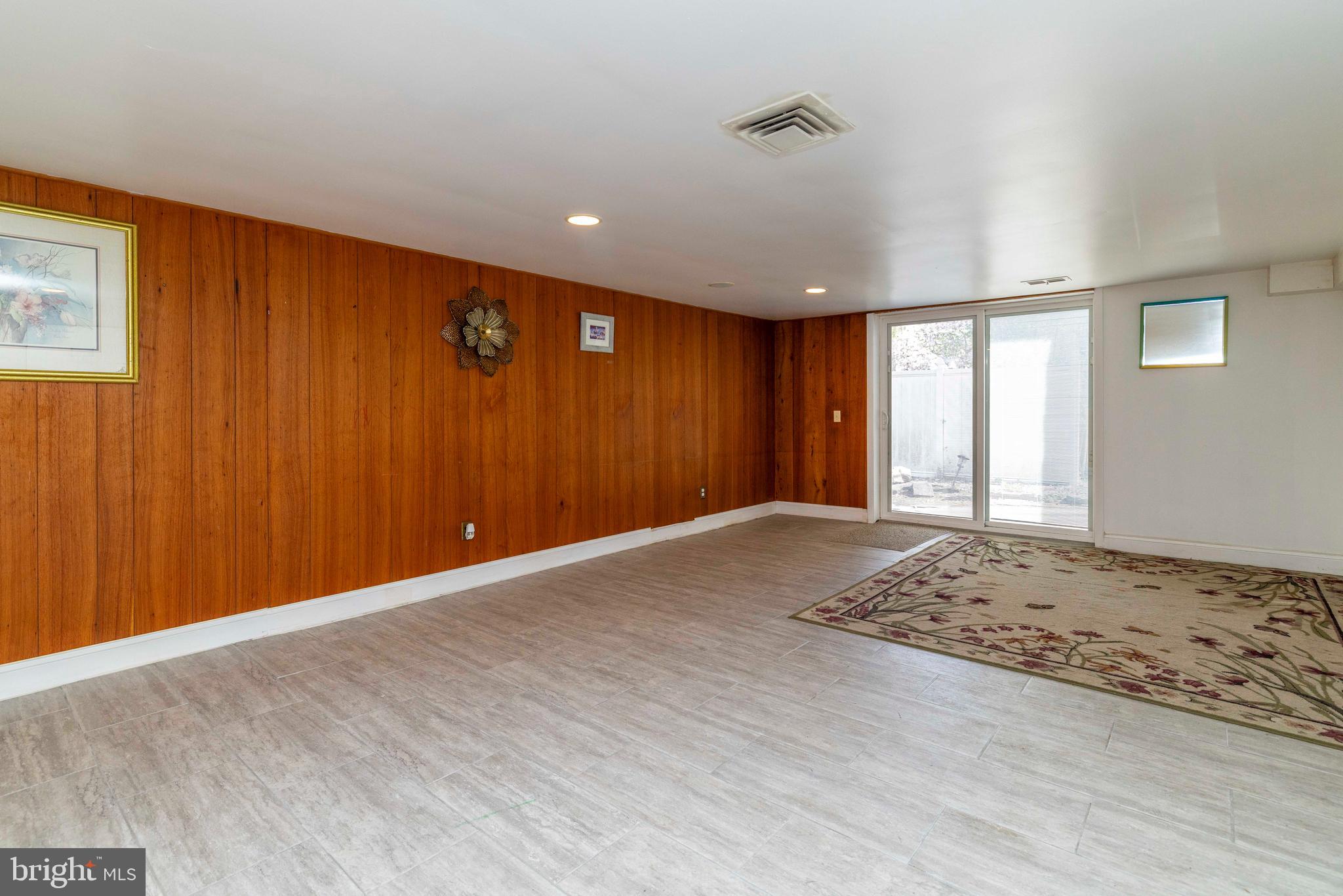 OLD WYNCOTE - Residential