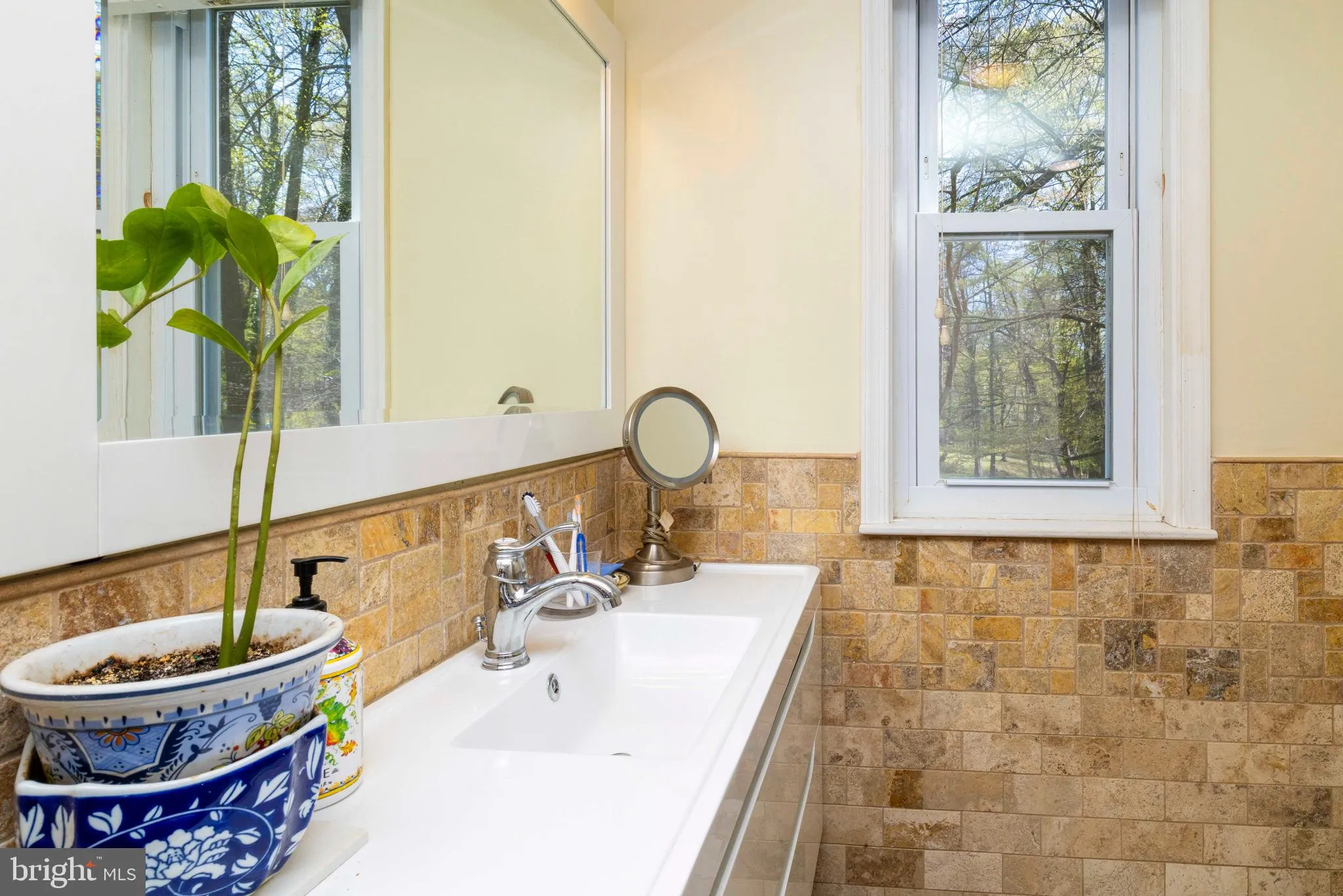 Wyncote, Pennsylvania 19095, United States, 4 Bedrooms Bedrooms, ,3 BathroomsBathrooms,Residential,Contingent,113378