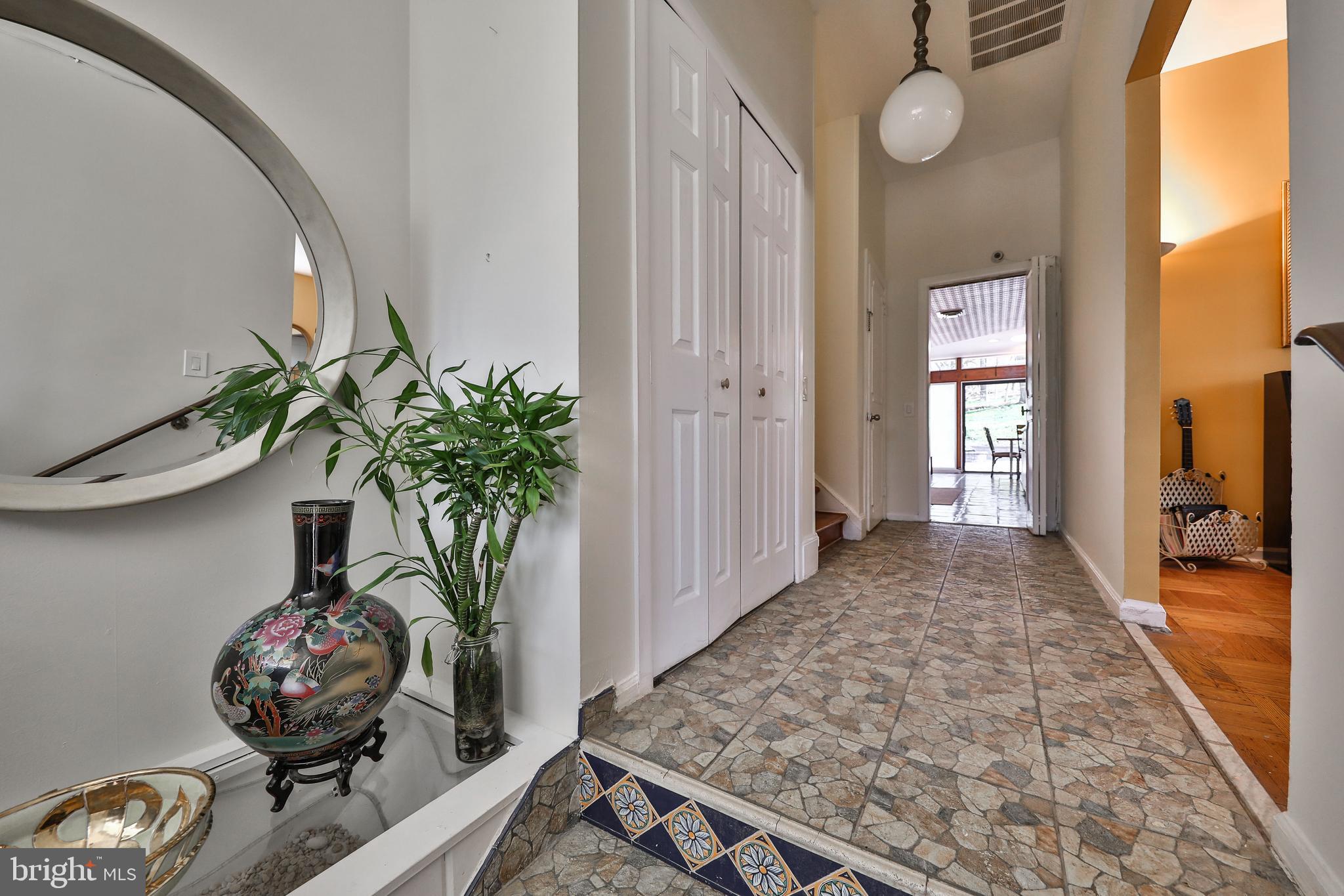 OLD WYNCOTE - Residential