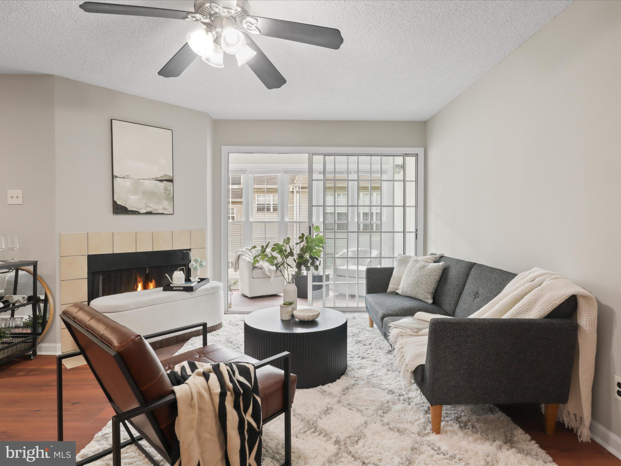 12105 GREEN LEAF COURT