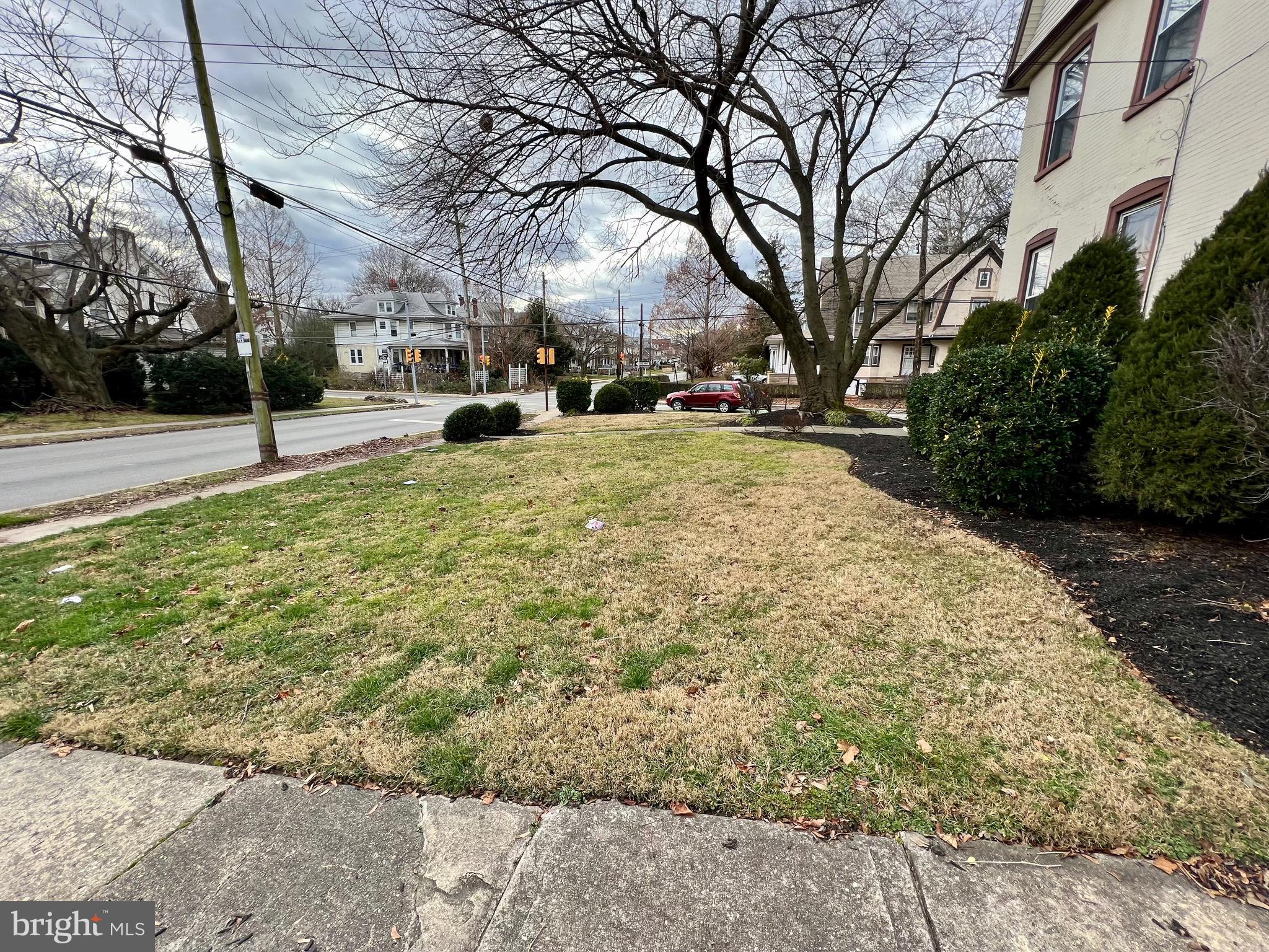 LANSDOWNE - Residential Lease