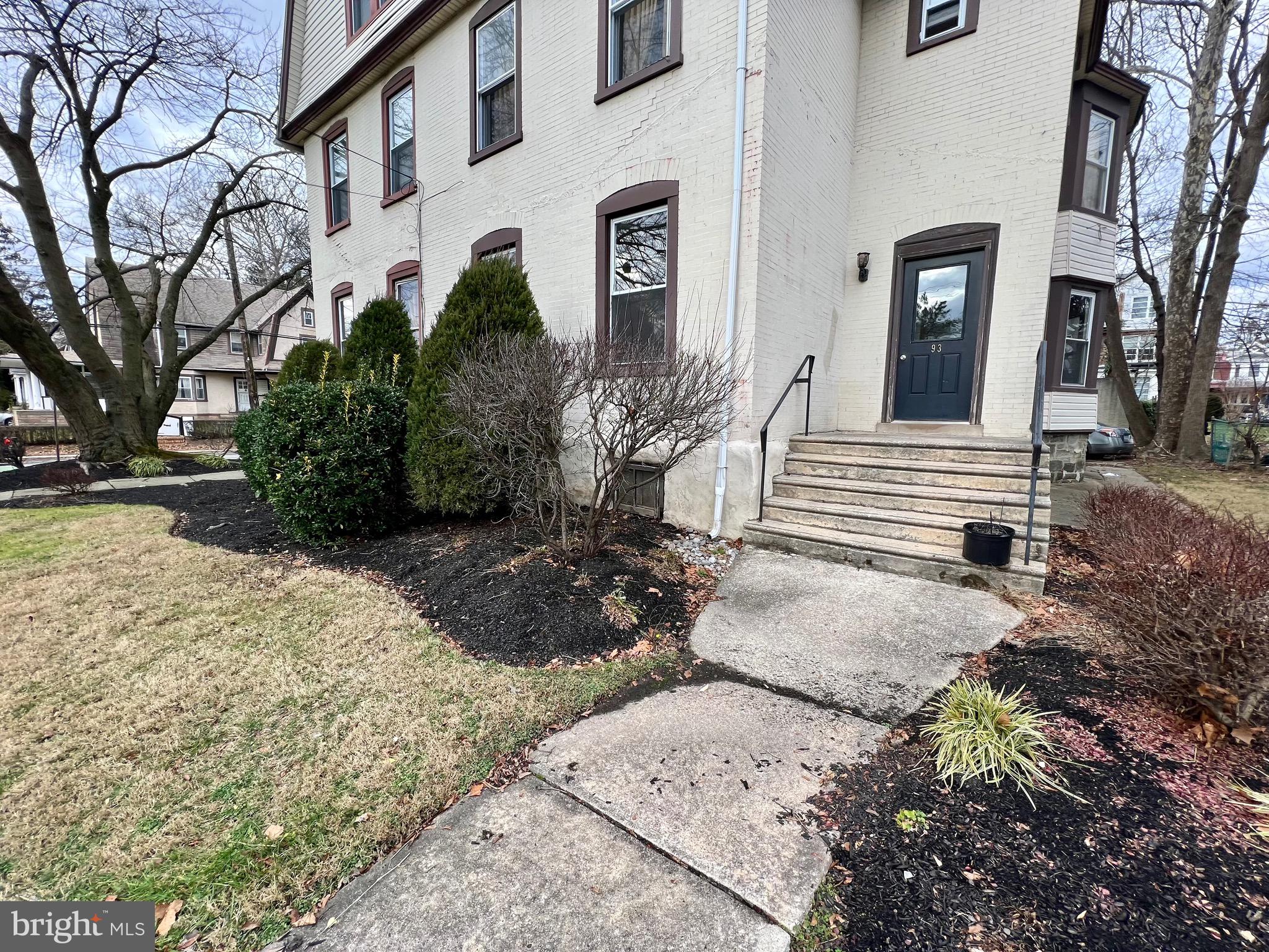 LANSDOWNE - Residential Lease