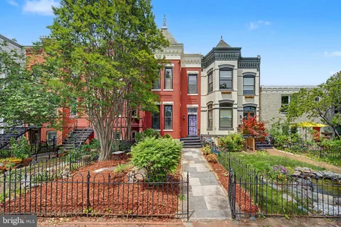 922 Maryland Avenue NE, Washington, DC 20002 - #: DCDC2262300